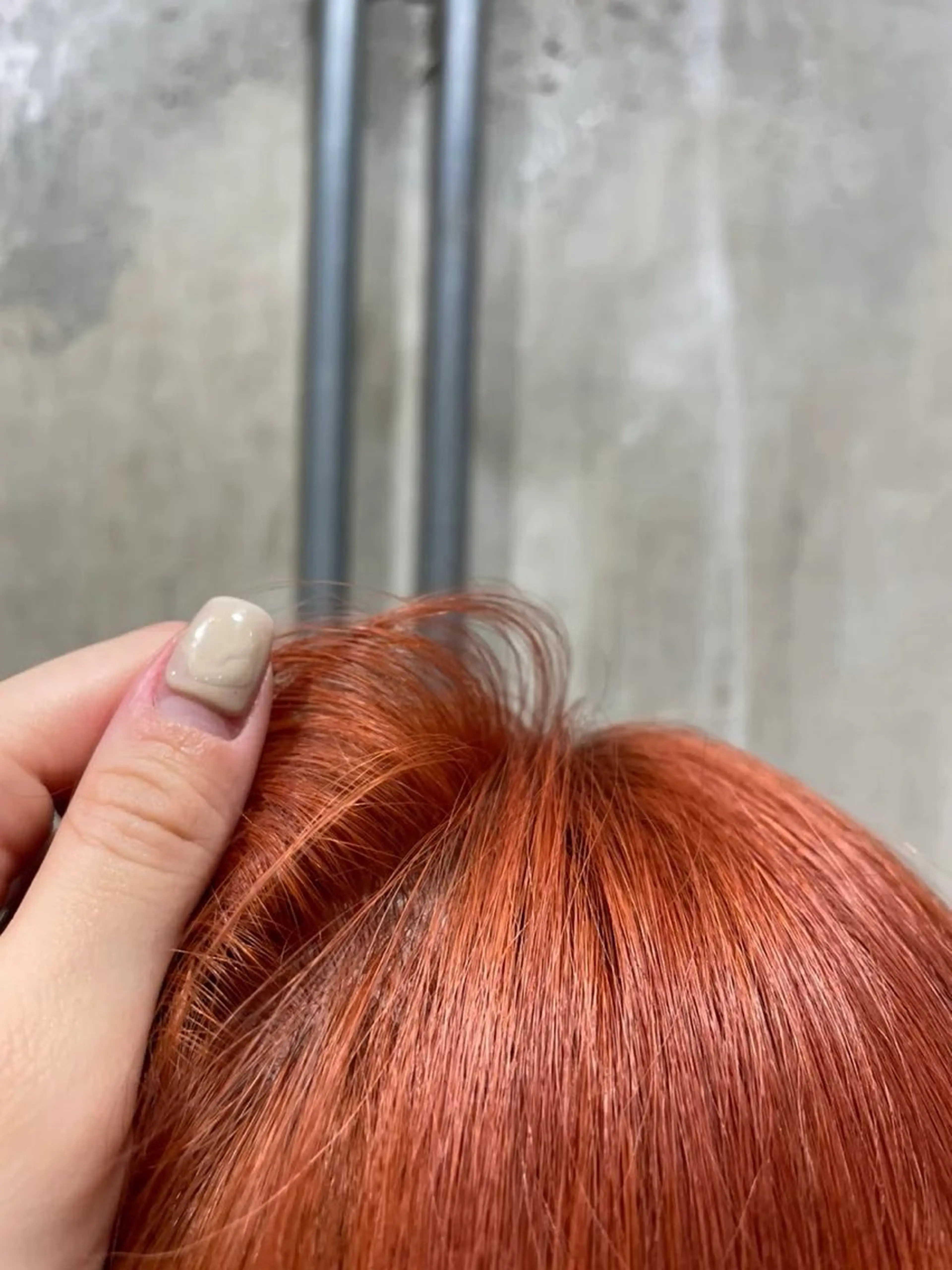 ミディアム カラー ブリーチ ワタナベ アオイのヘアスタイル