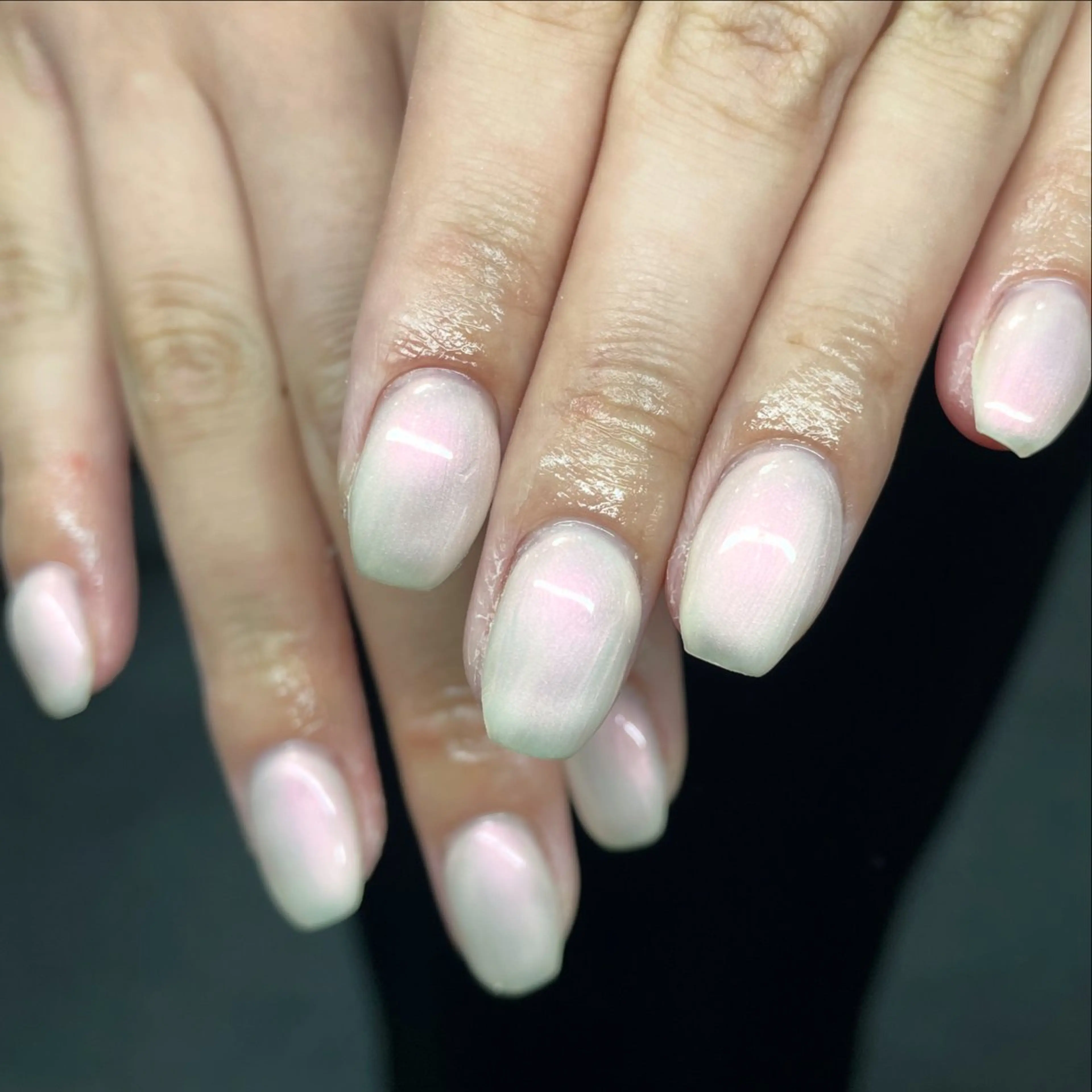 ネイル オフィスネイル ワンカラーネイル シンプルネイル ホワイト ハンドネイル ハンドケア 🎀NAIL🎀 AI🪄︎︎◝✩のネイルデザイン