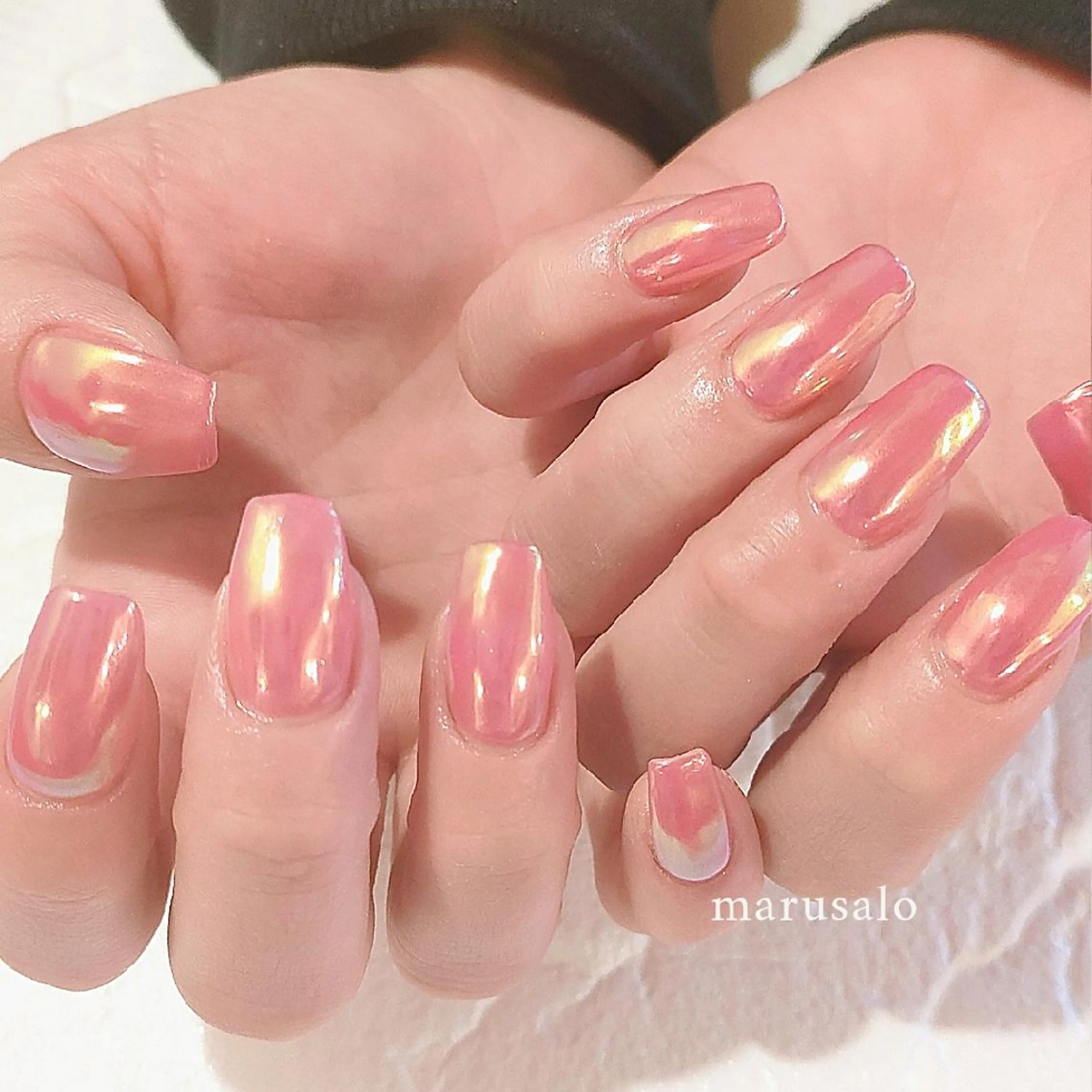 ネイル オーロラネイル キラキラネイル ミラーネイル ピンク シンプルネイル ハンドネイル marusalo nailのネイルデザイン