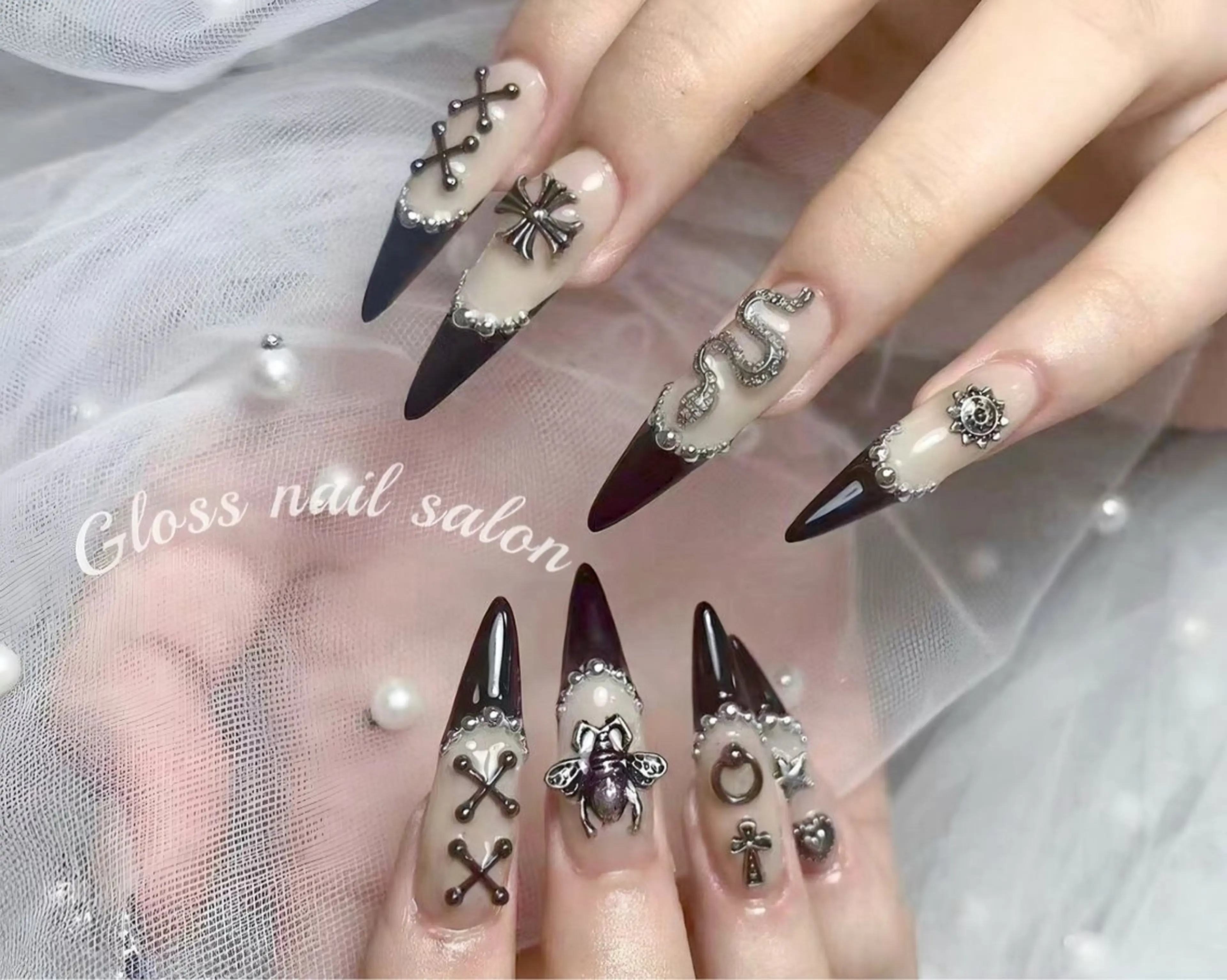 ネイル ハンドネイル Gloss nail 💅yuna✨のネイルデザイン
