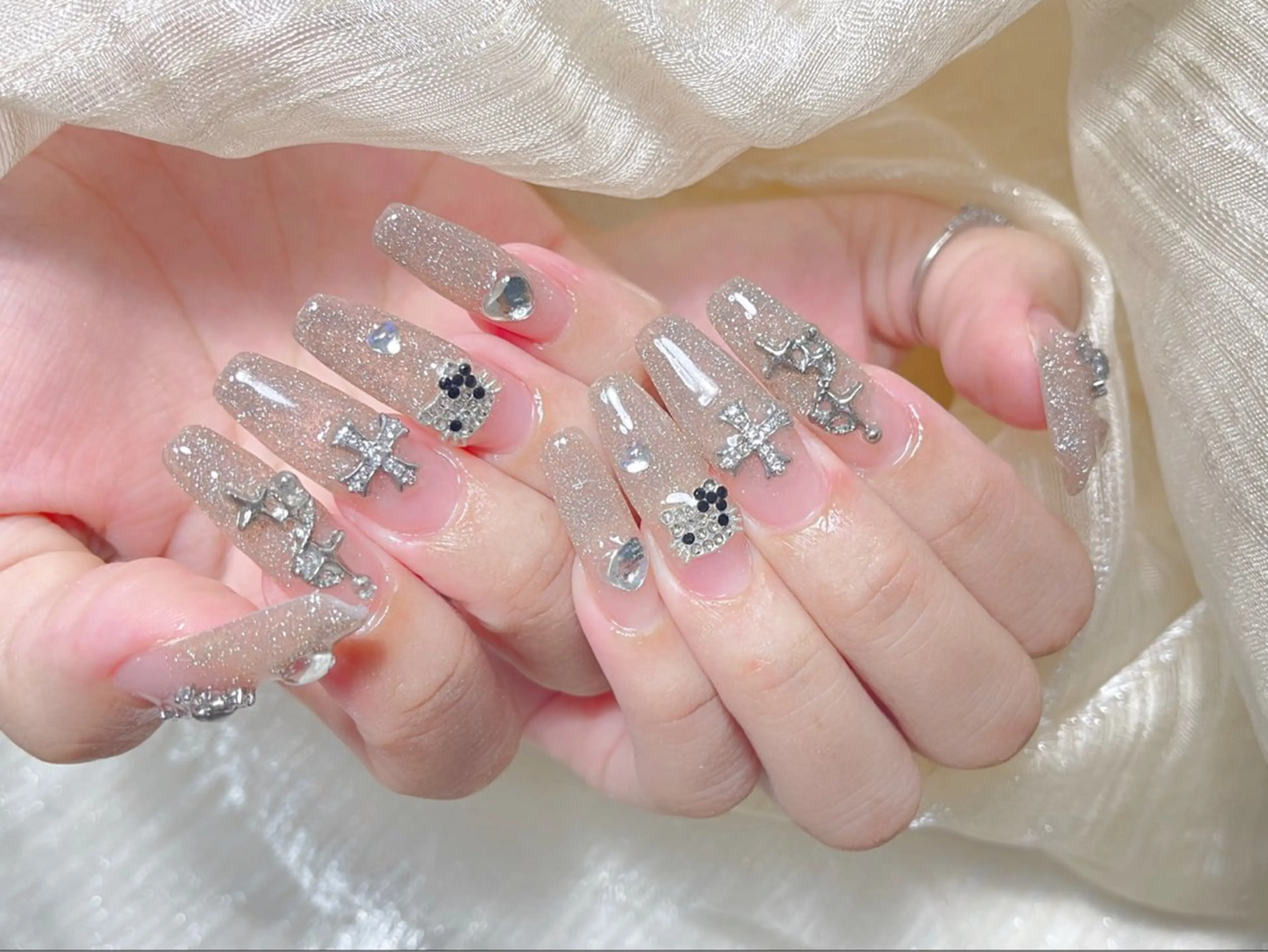 ネイル ハンドネイル 🎀ネイルサロン エクラYUI🎀のネイルデザイン