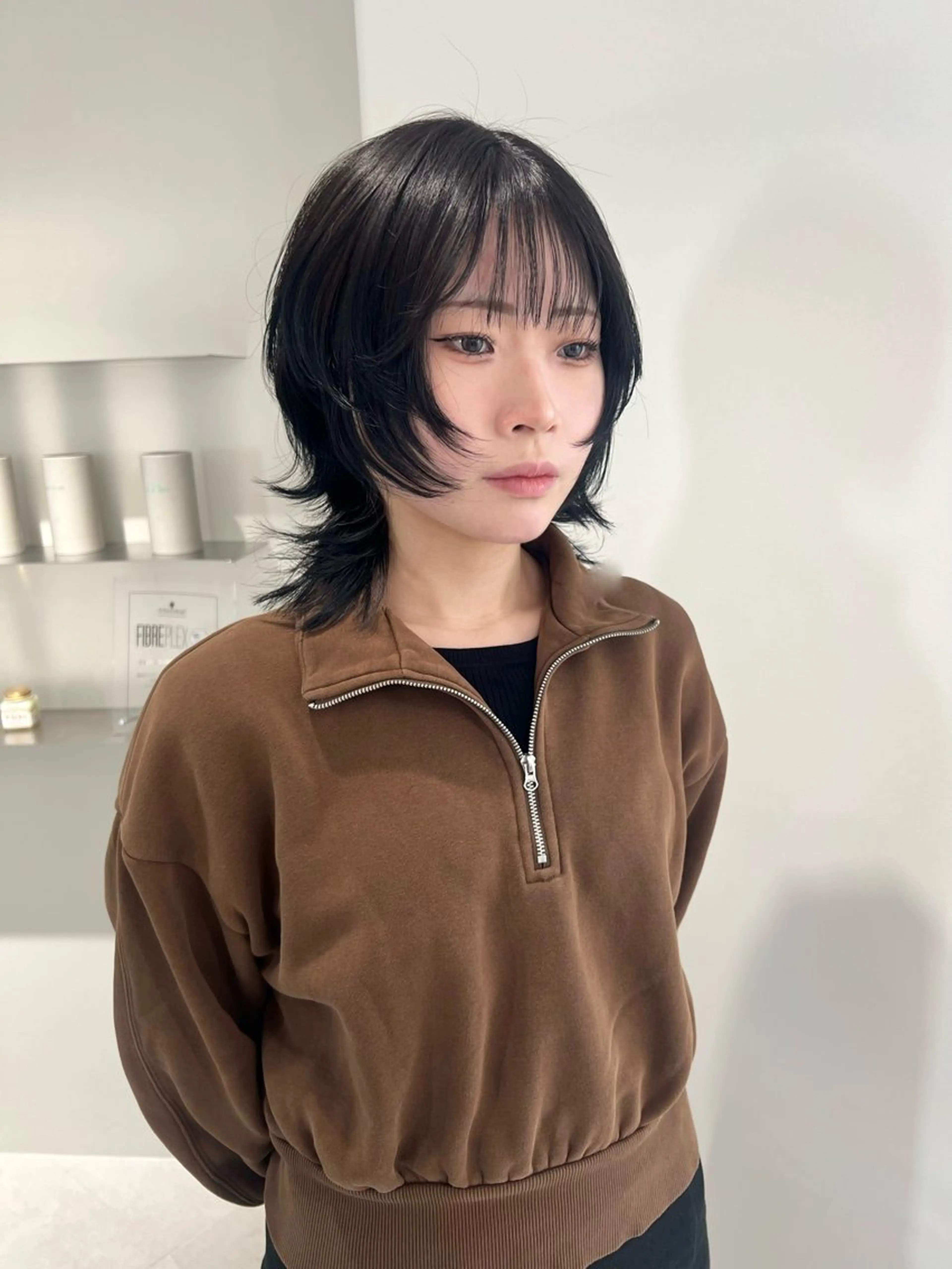 ミディアム ウルフカット RIN🪐 ウルフ／ハイトーンのヘアスタイル