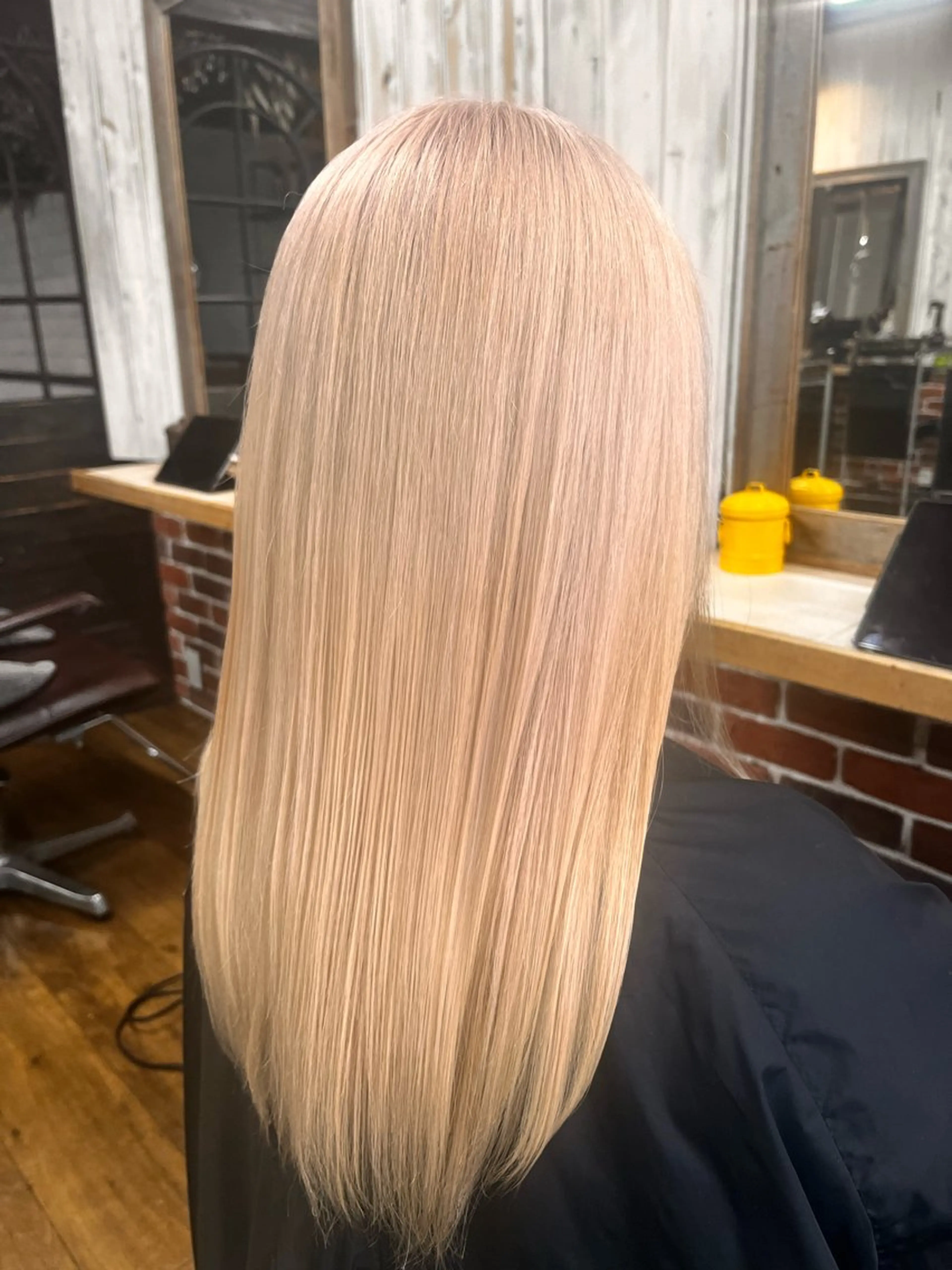 ロング イエローカラー ヘアカラー カルラ　蒲田店所属・大久保寿高✨ なりたい色を叶える✨のヘアスタイル