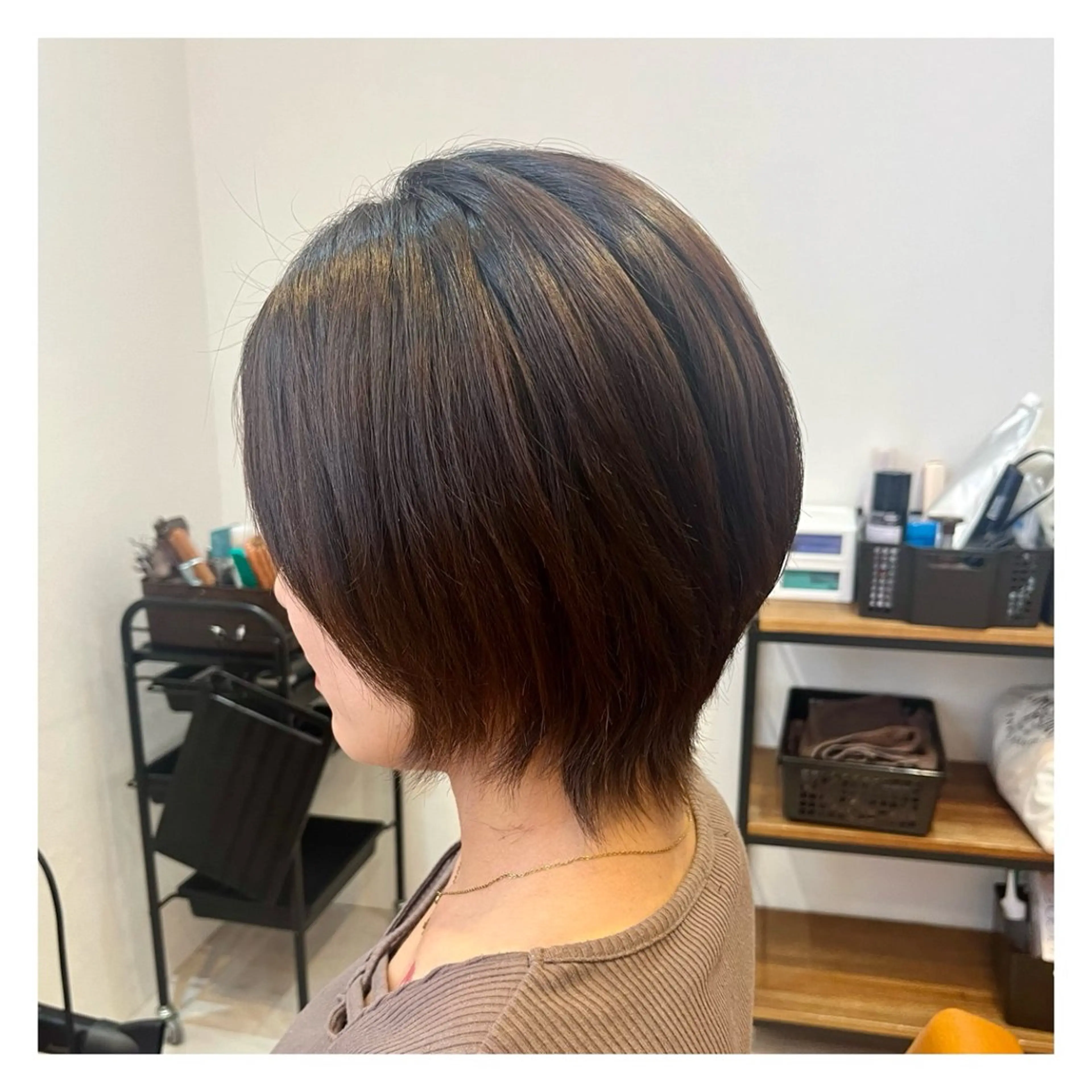 ショート ショートヘア ウルフカット agu hair north所属・北上 春華のヘアスタイル