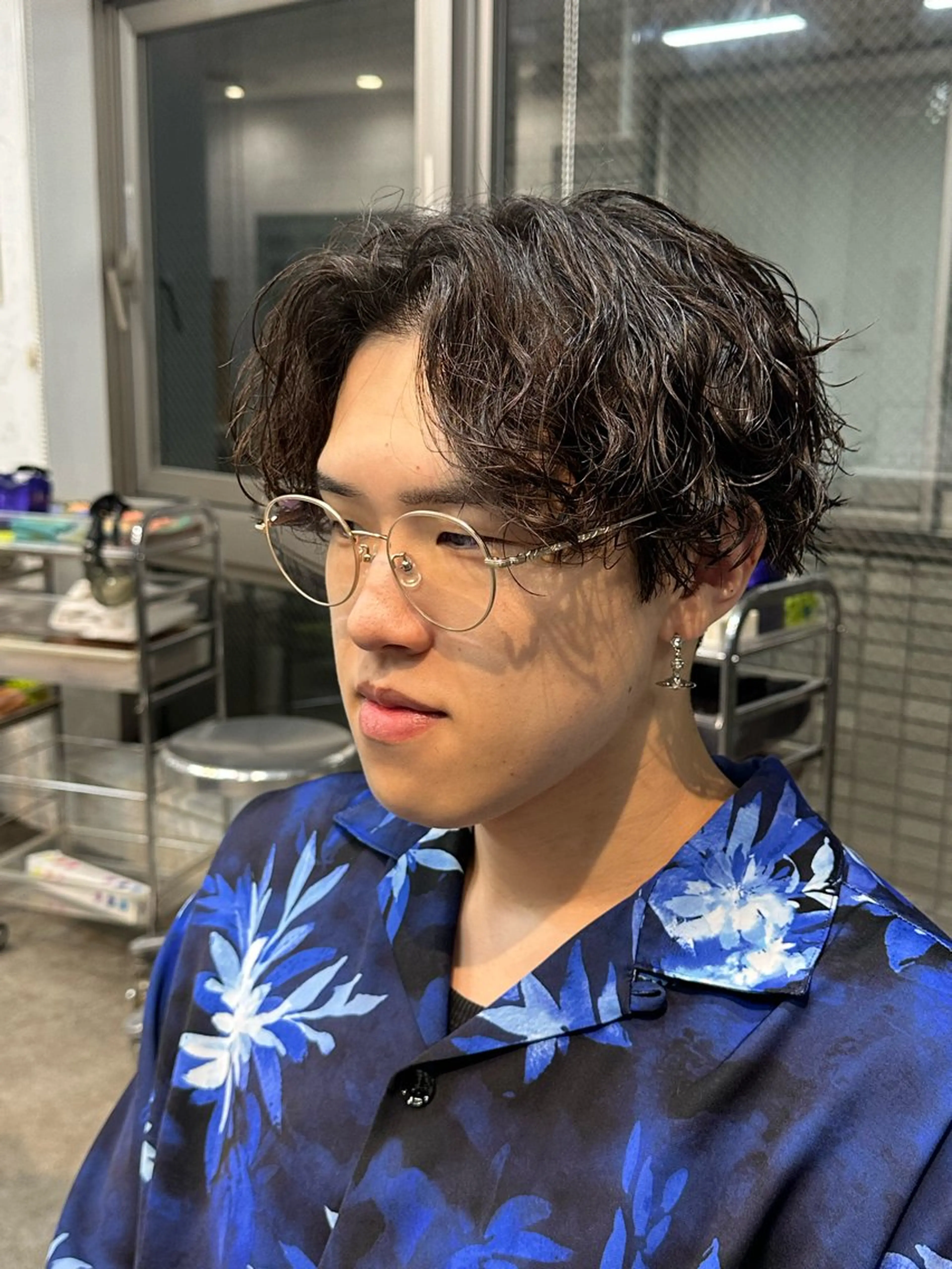 パーマ メンズ フェザーパーマ マッシュ メンズパーマ 学生（メンズ向け） メンズツイストパーマ fifth men's原宿所属・fifth/原宿/ シャドウパーマ/カズのヘアスタイル