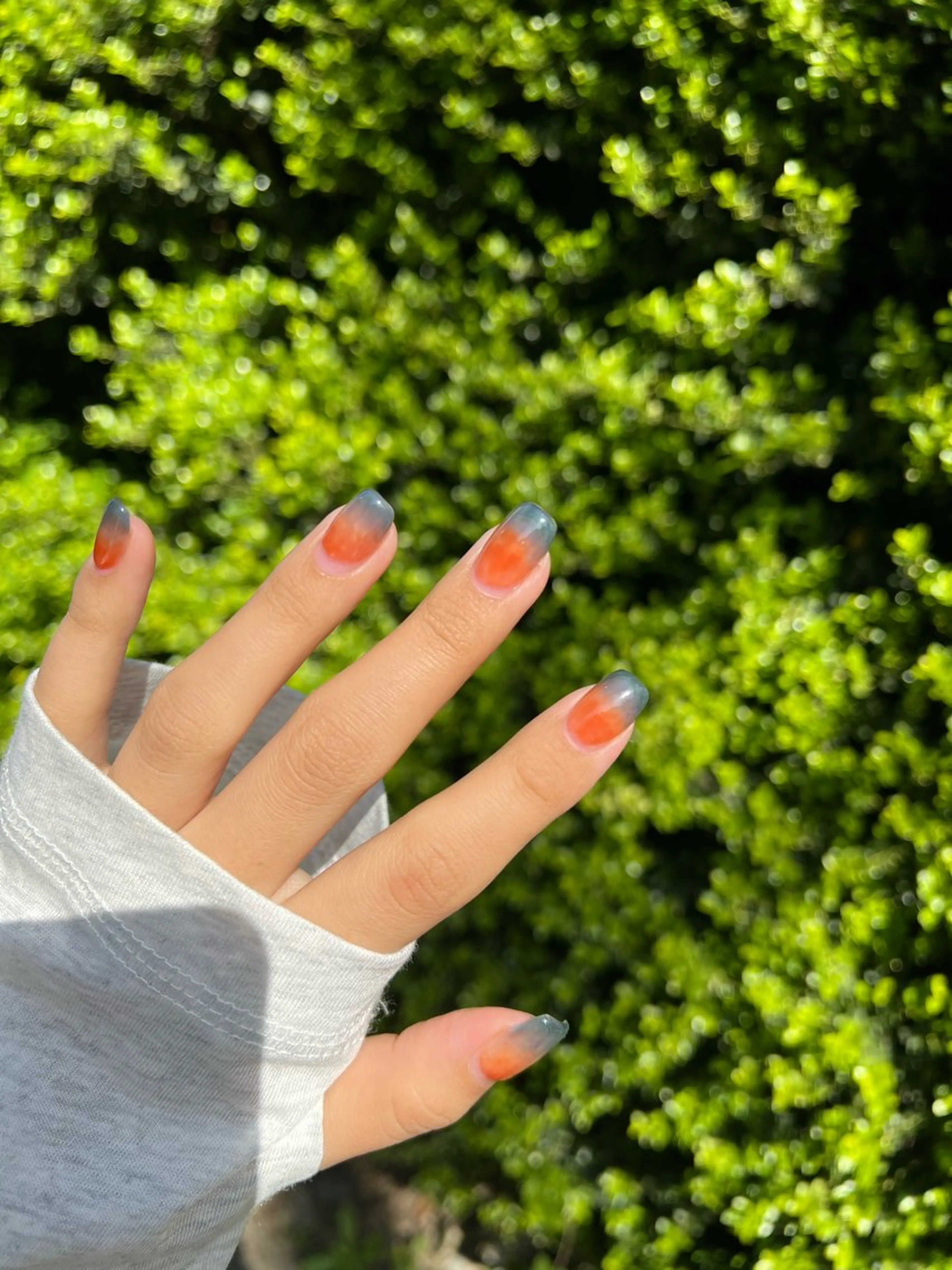 ネイル グラデーション おそろいネイル miyuu 𓂃🫧‪のネイルデザイン