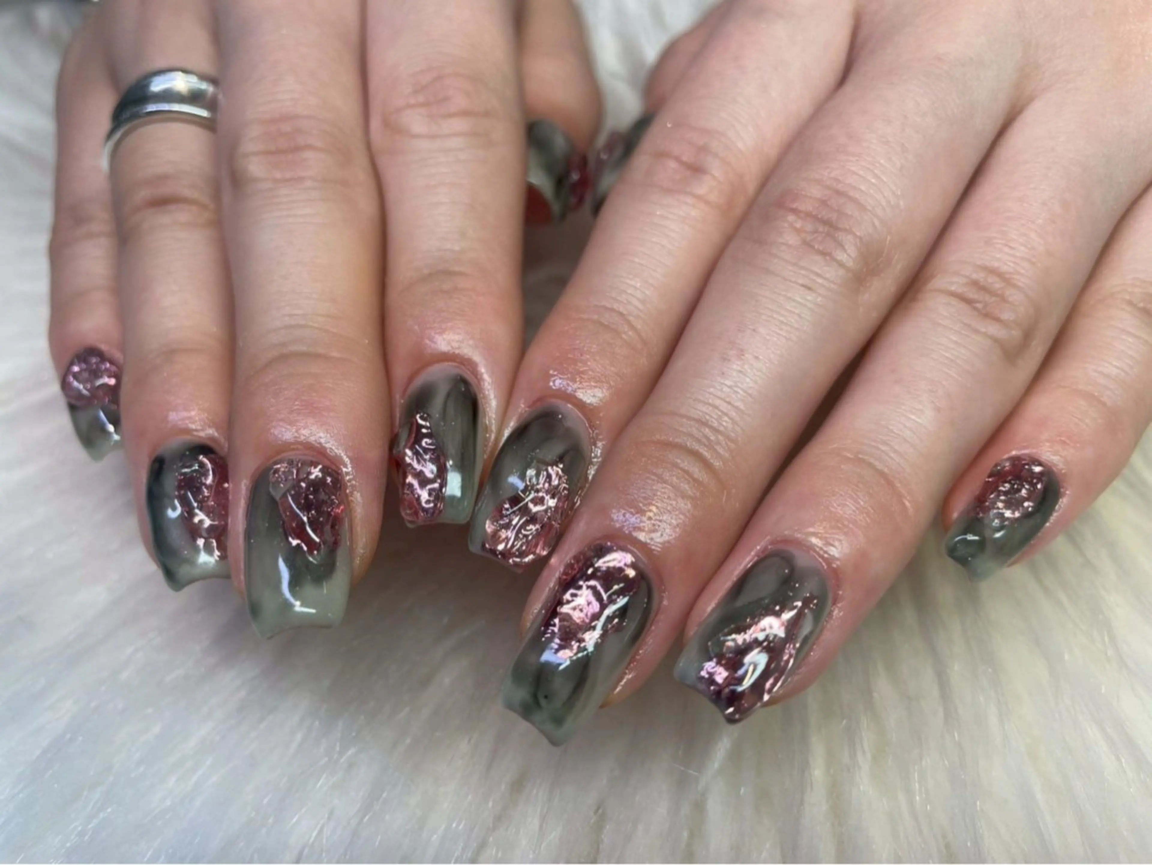 ネイル 持ち込み ハンドネイル ティーエヌ 金山駅東口店のネイルデザイン