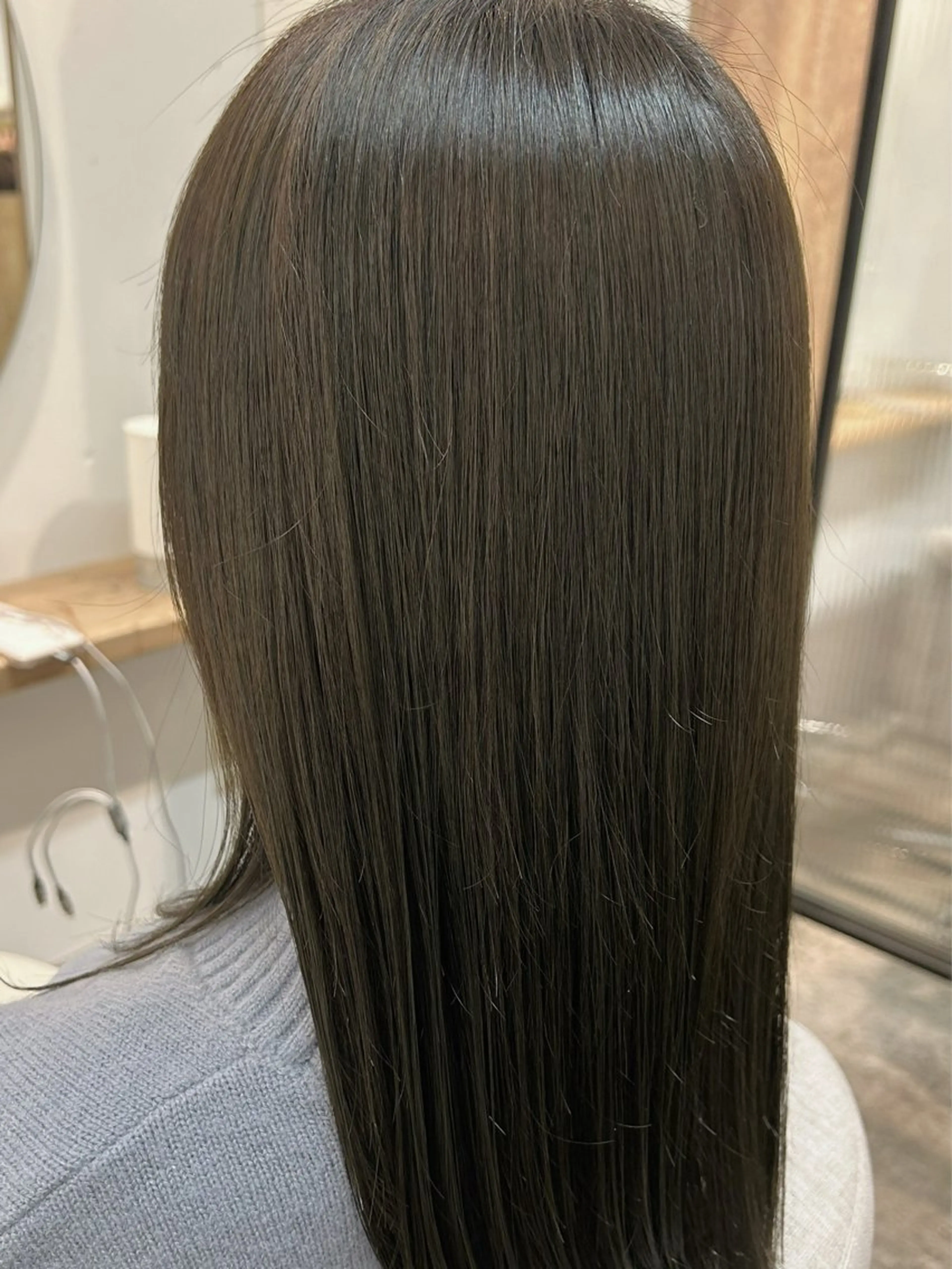 カラー オリーブカラー Shino シノのヘアスタイル