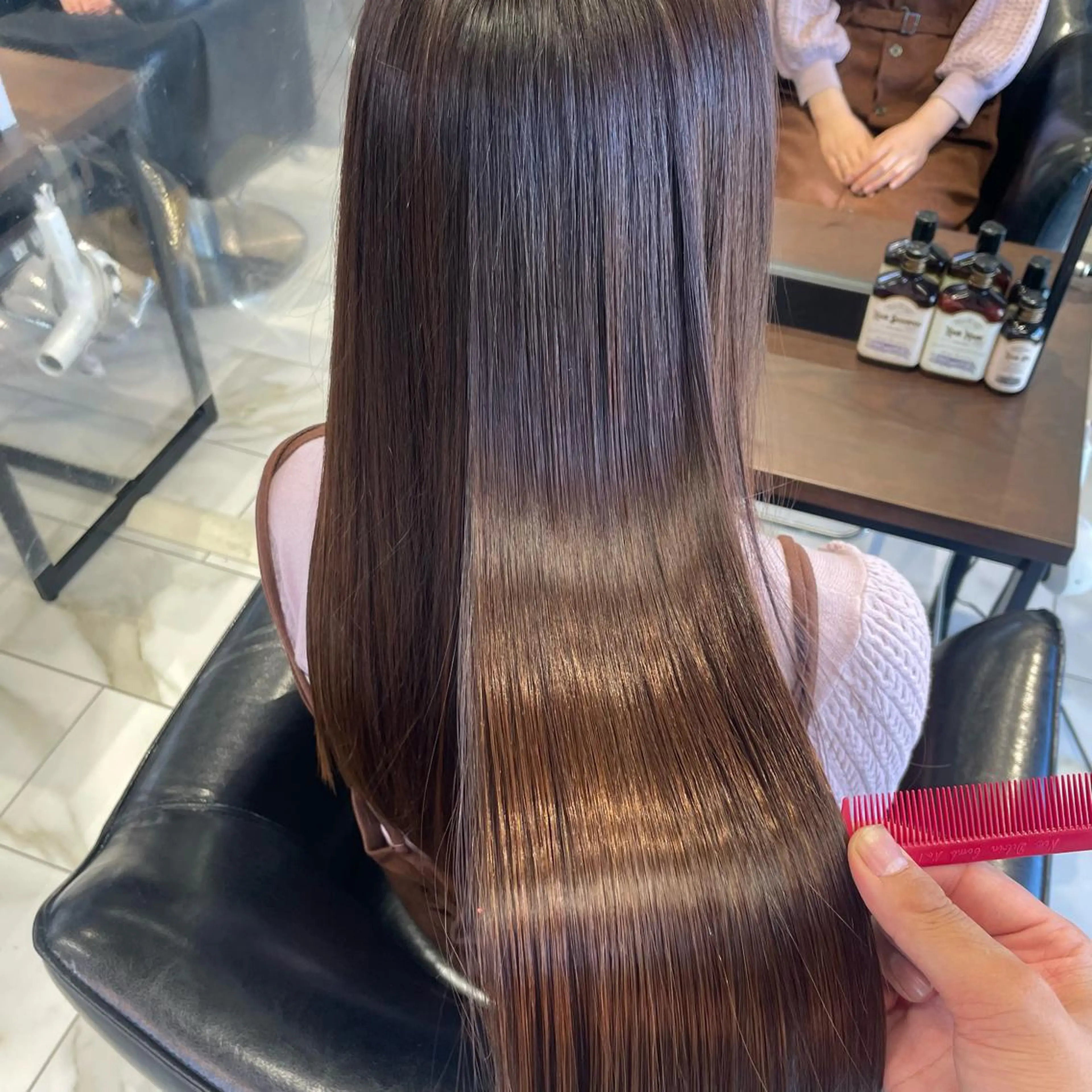 ミディアム カット ヘアカラー トリートメント 小顔カット✨ 透明感カラーのヘアスタイル