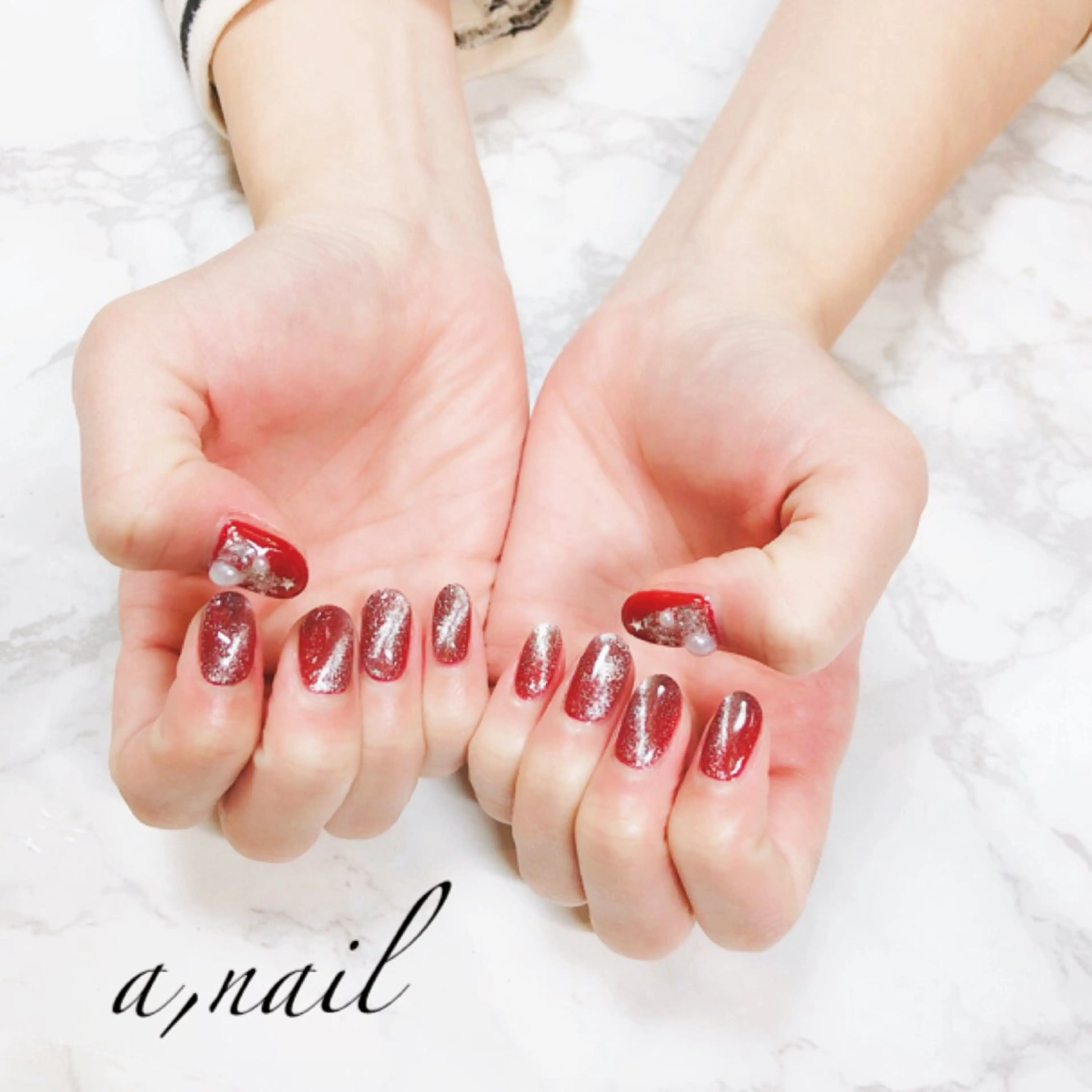 ネイル フットネイル ジェルネイル グラデーション キラキラネイル マグネットネイル ハンドネイル ネイルサロン エーネイルのネイルデザイン