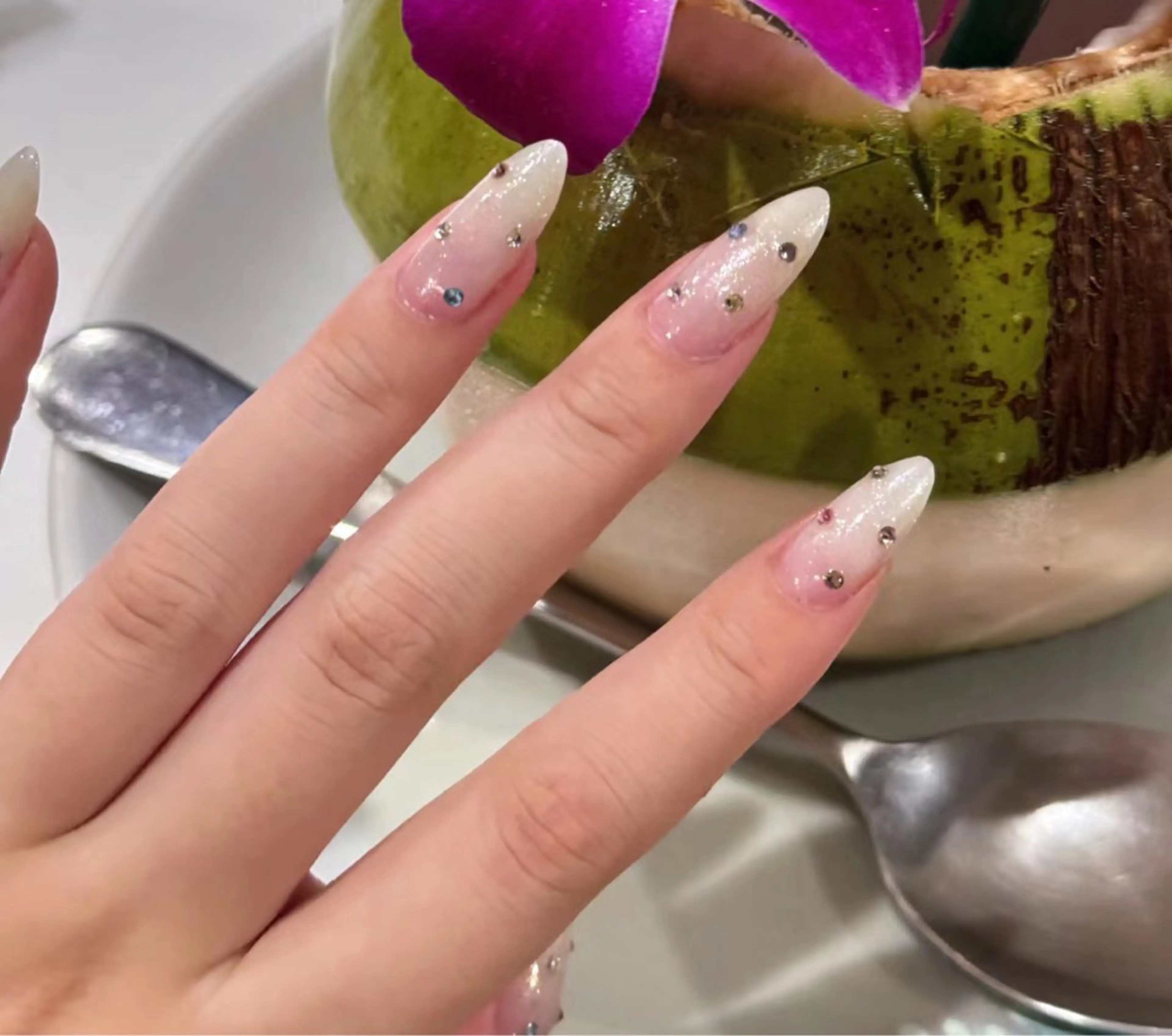 ネイル u1salon所属・ゆい ユイのネイルデザイン