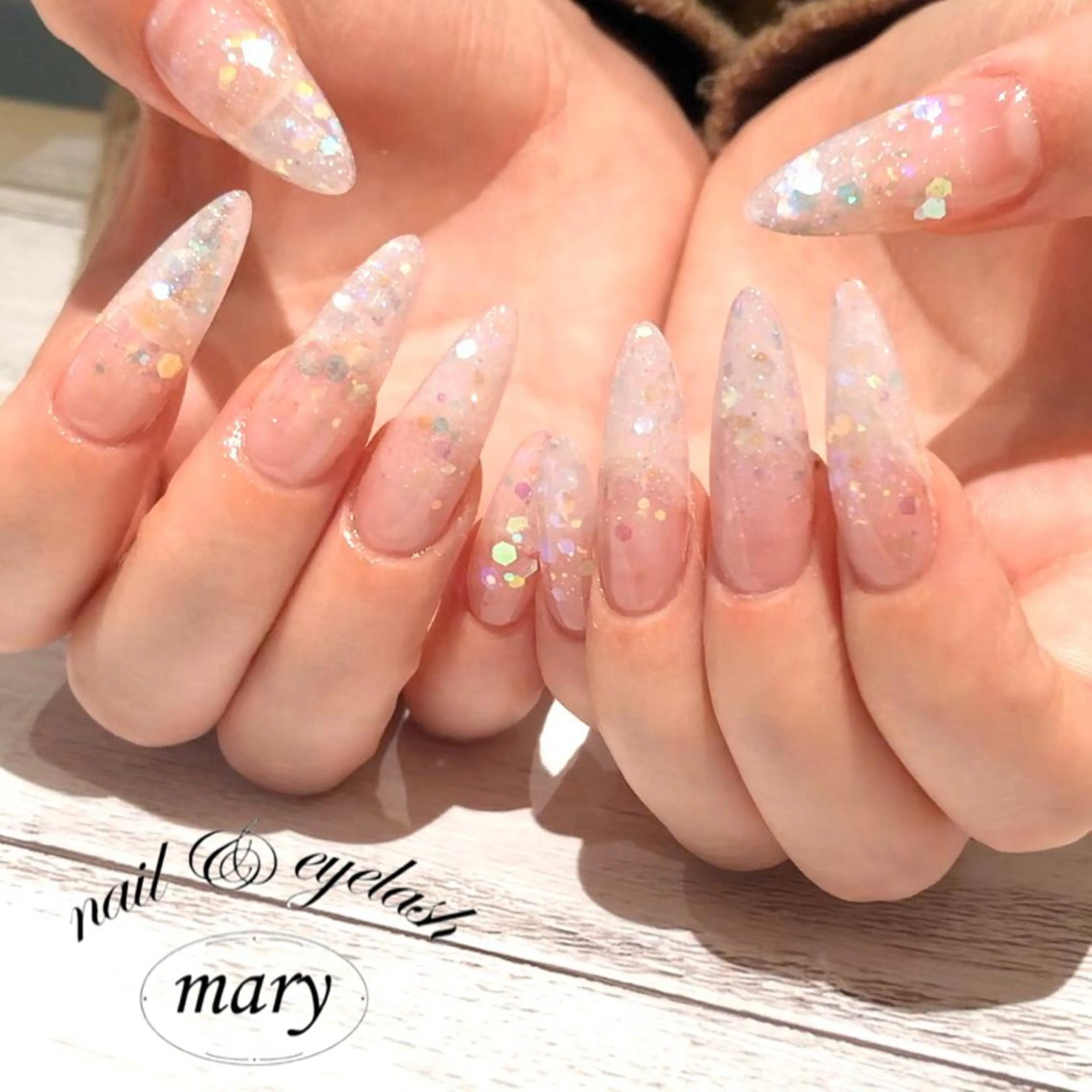 ネイル Gemini. 【ジェミニ】のネイルデザイン