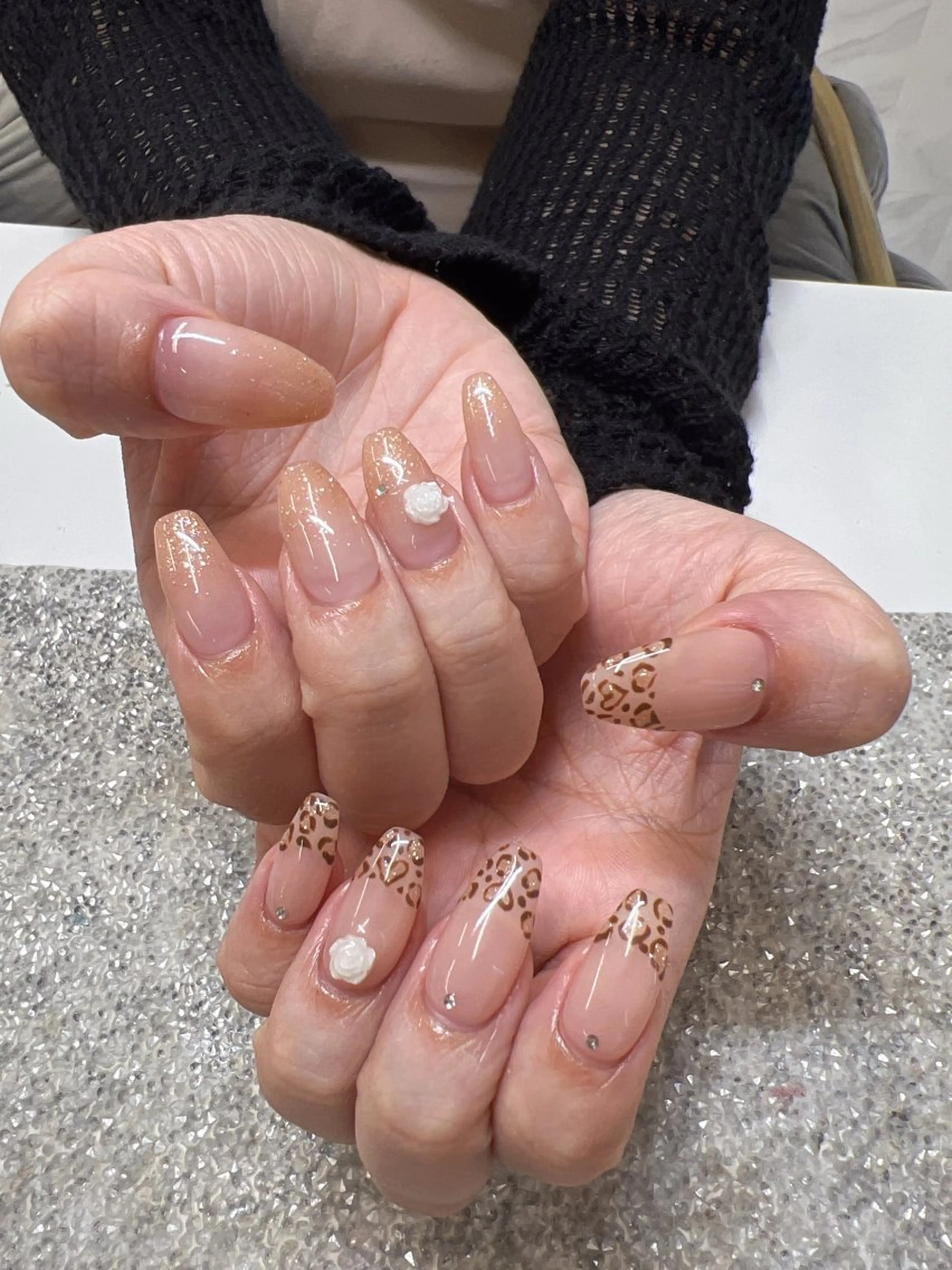 ネイル Guarendo錦糸町店所属・ガレンドウ 白澤 愛子のネイルデザイン