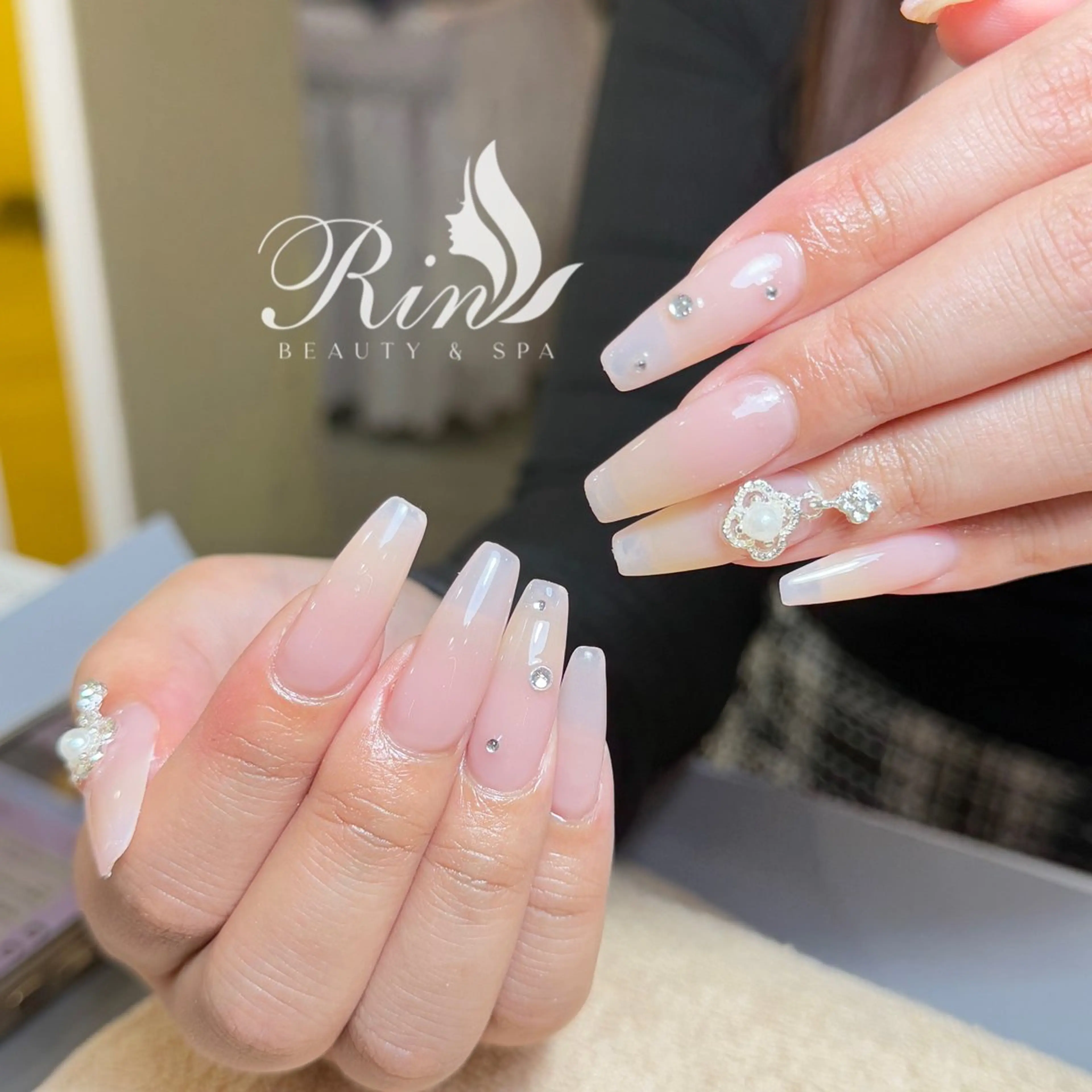 ネイル アートネイル フレンチネイル ジェルネイル 韓国ネイル ミラーネイル Rin Nail 新大久保店のネイルデザイン