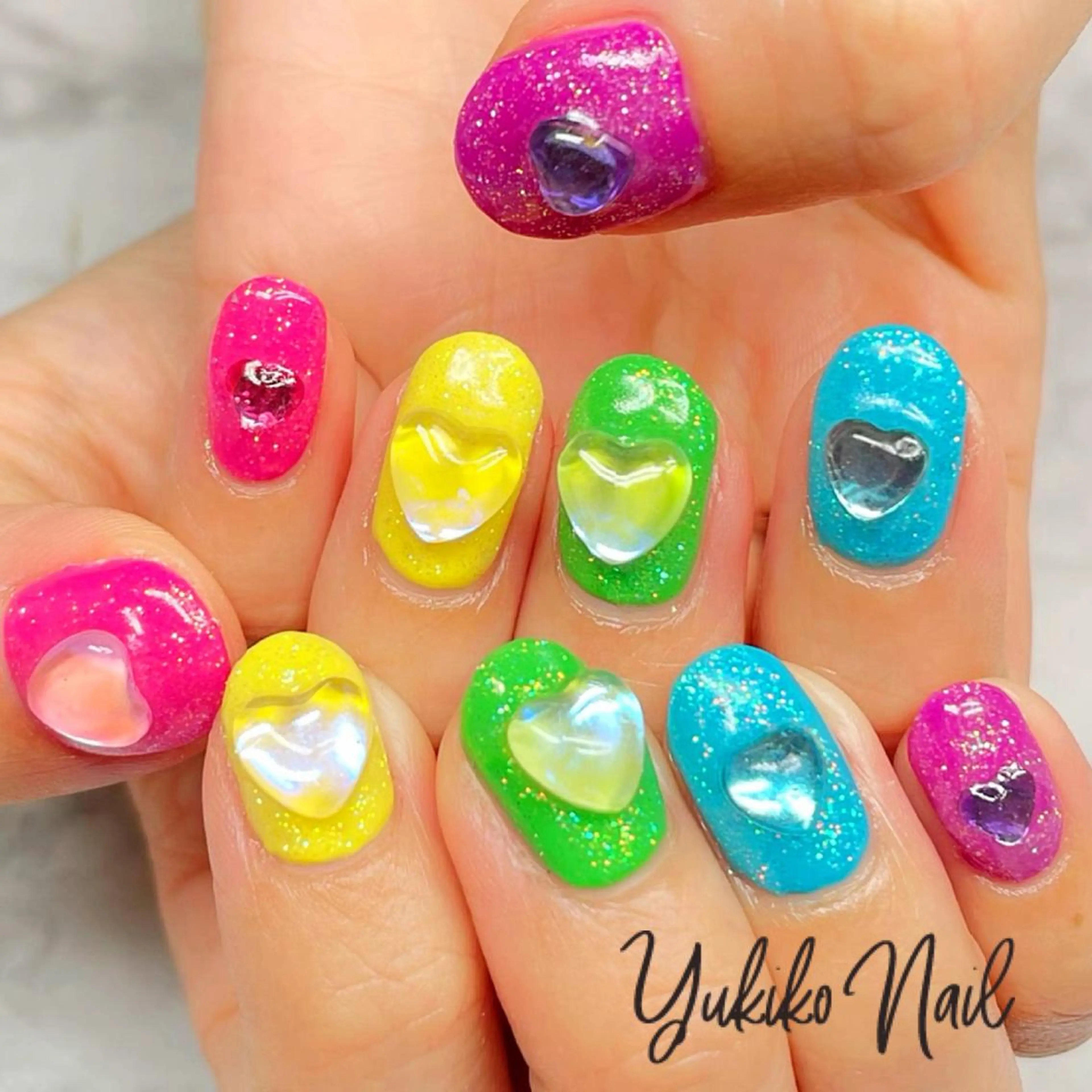 ネイル ハート キラキラネイル ハンドネイル ユキコ ネイルのネイルデザイン