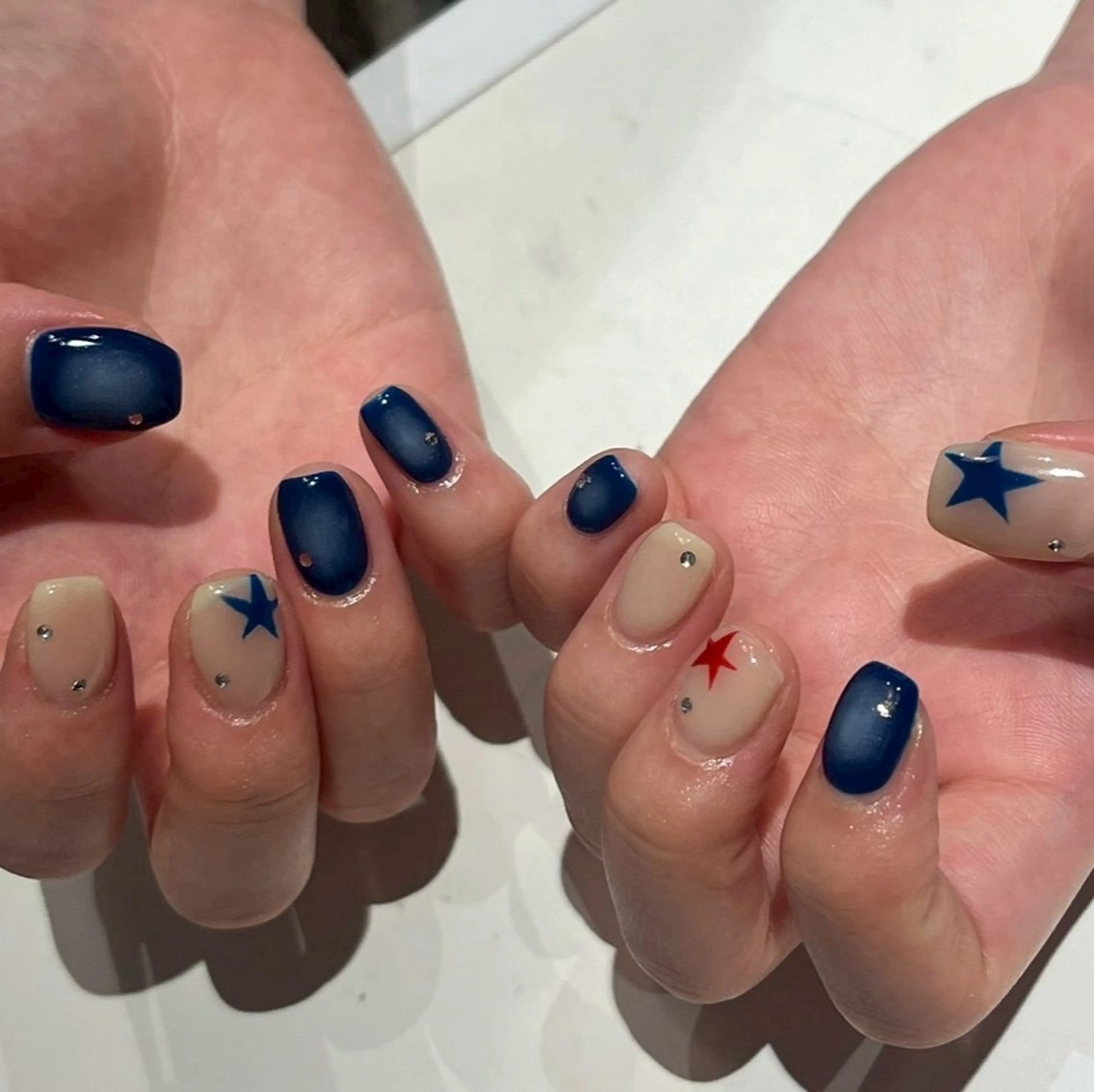 ネイル 石川 萌香のネイルデザイン