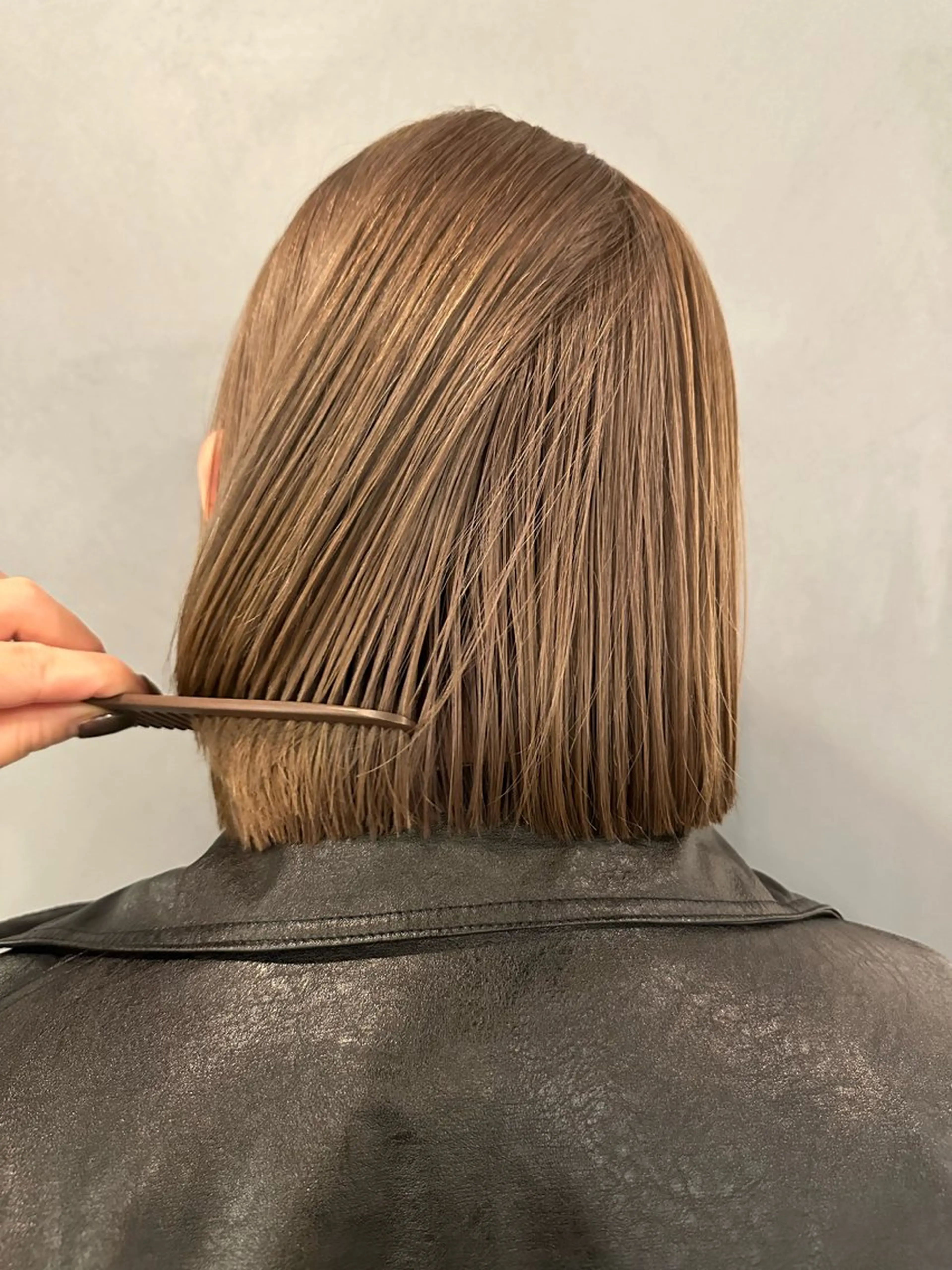 ミディアム カラー ベージュカラー ダブルカラー 外国人風カラー ヘアカラー KOCHAB本山所属・三谷 はるなのヘアスタイル