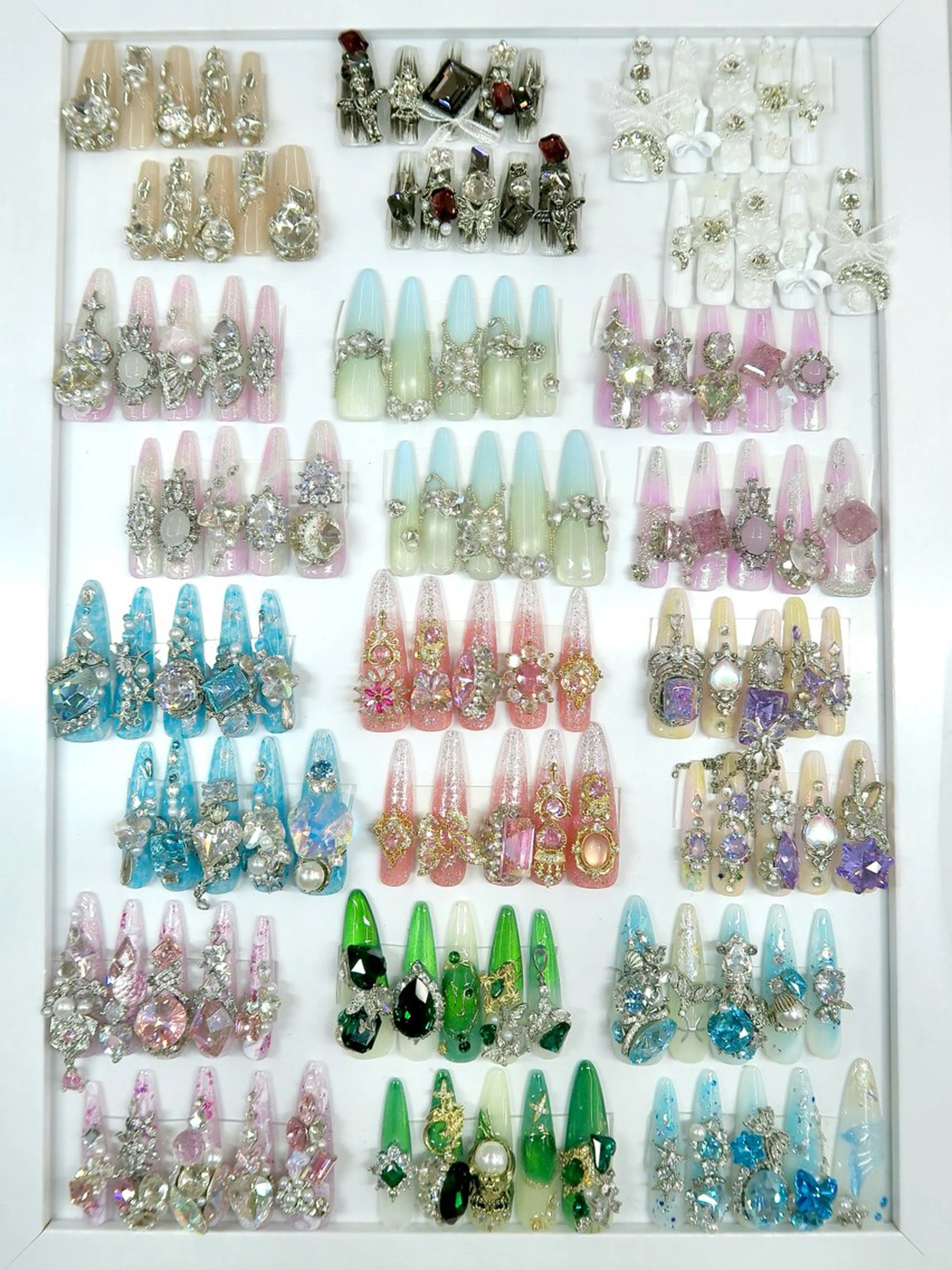 【13周年記念新メニュー】オフ込み★G.A nail ¥13990の写真