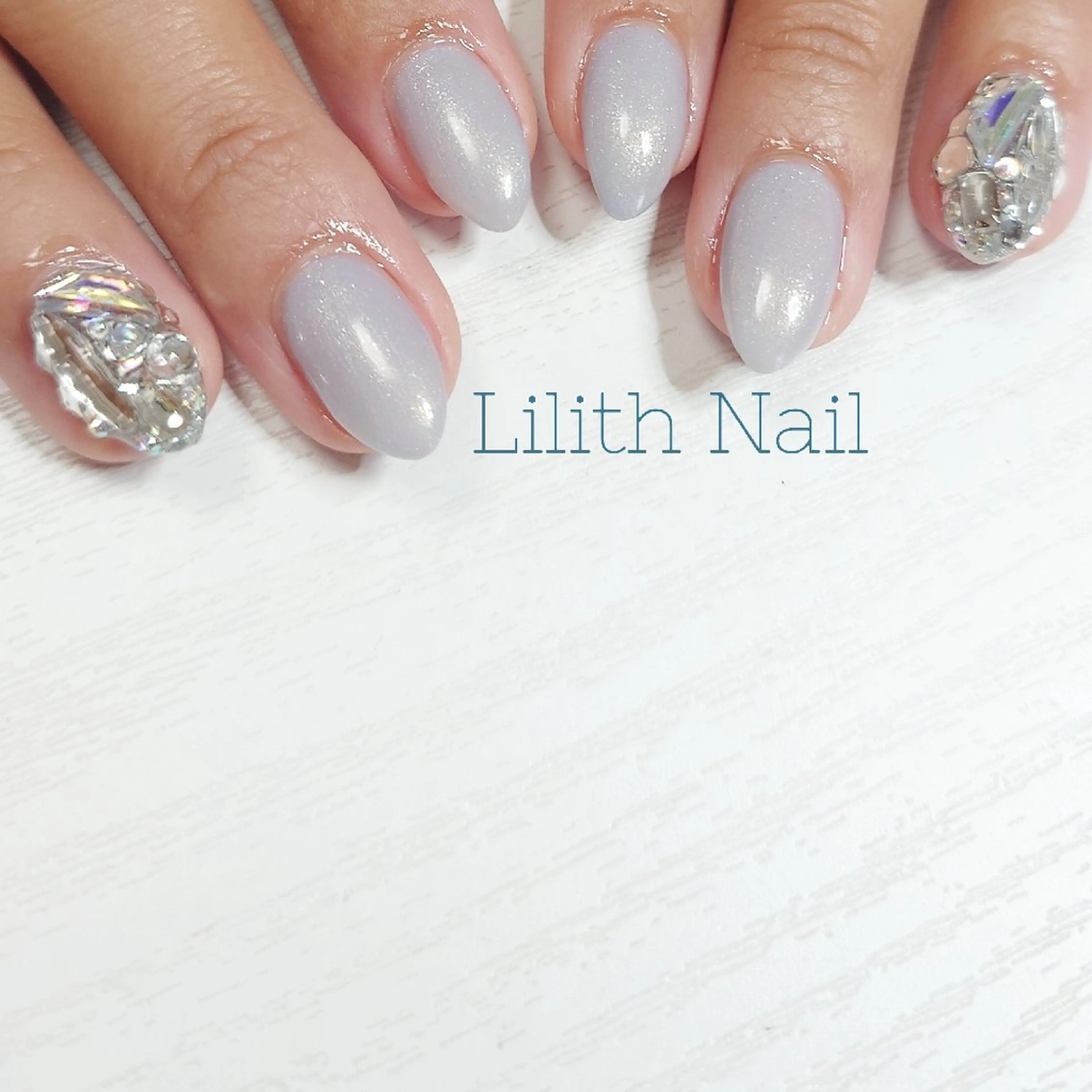 ネイル ストーンネイル ハンドネイル Lilith Nailのネイルデザイン