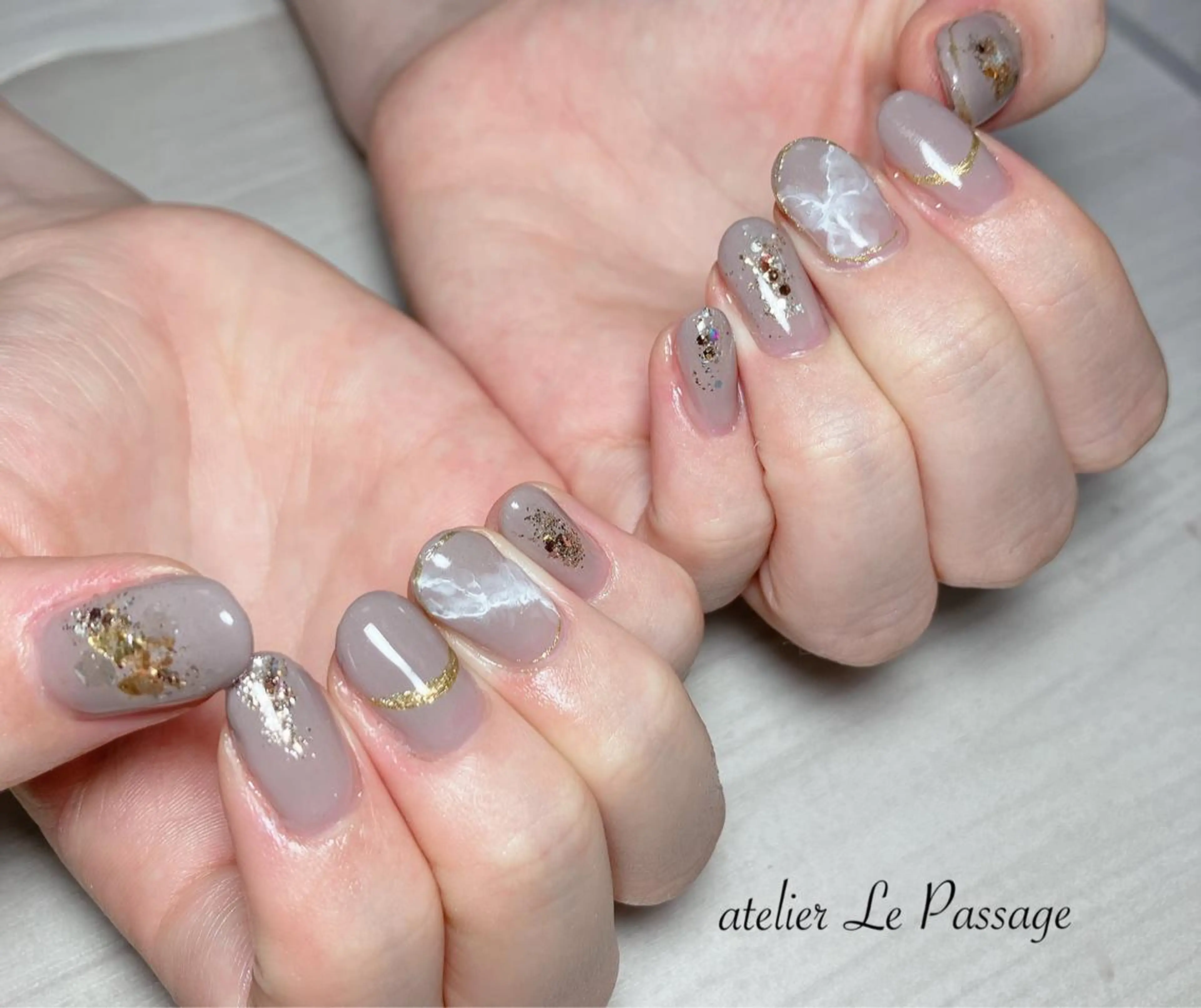 ネイル ジェルネイル ニュアンスネイル オフィスネイル パラジェル 夏ネイル Atelier Le Passage所属・h nakatsukaのネイルデザイン