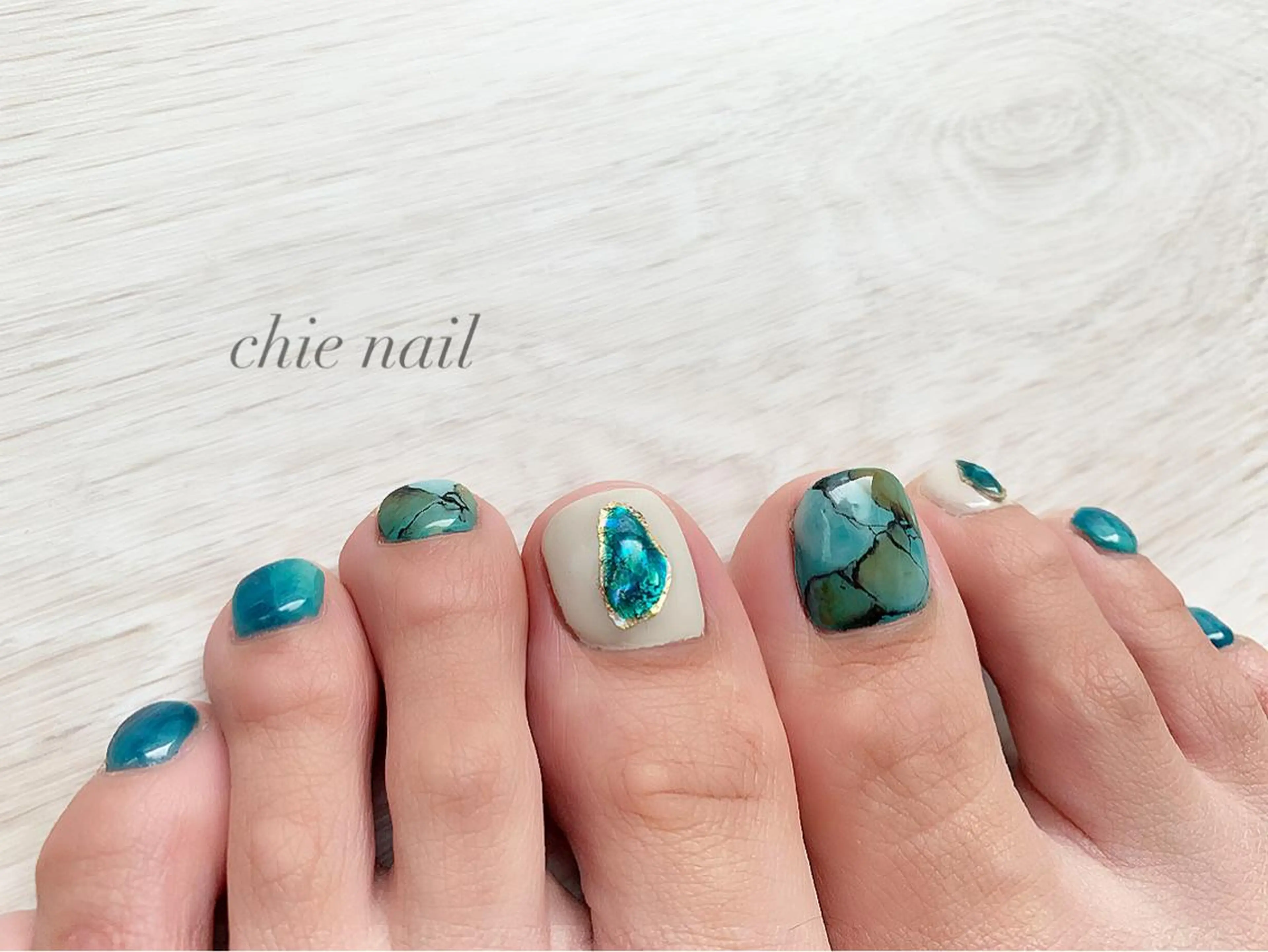 ネイル アートネイル ジェルネイル 森ノ宮❤︎ chieのネイルデザイン