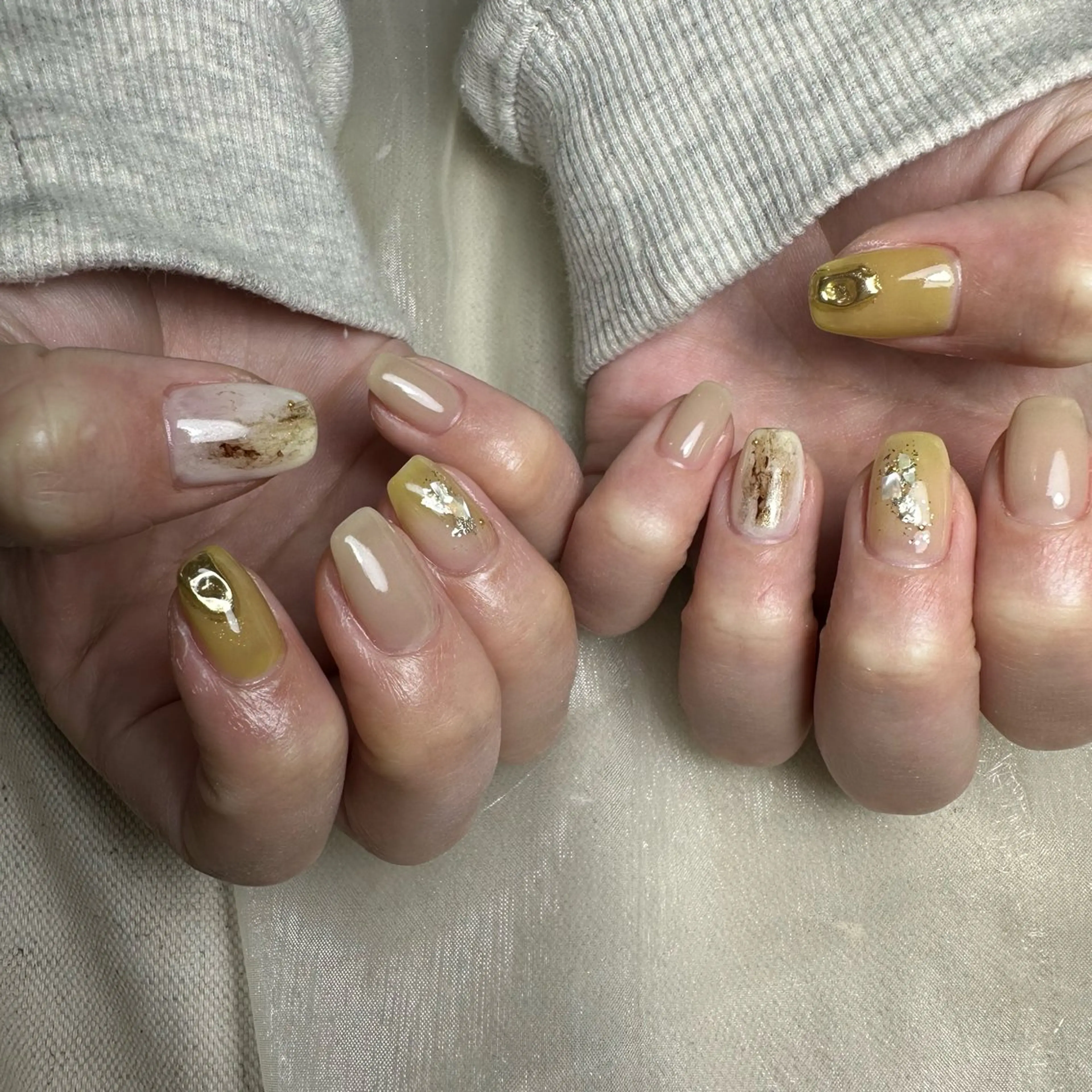 ネイル repos~ルポ~所属・里見 麗のネイルデザイン