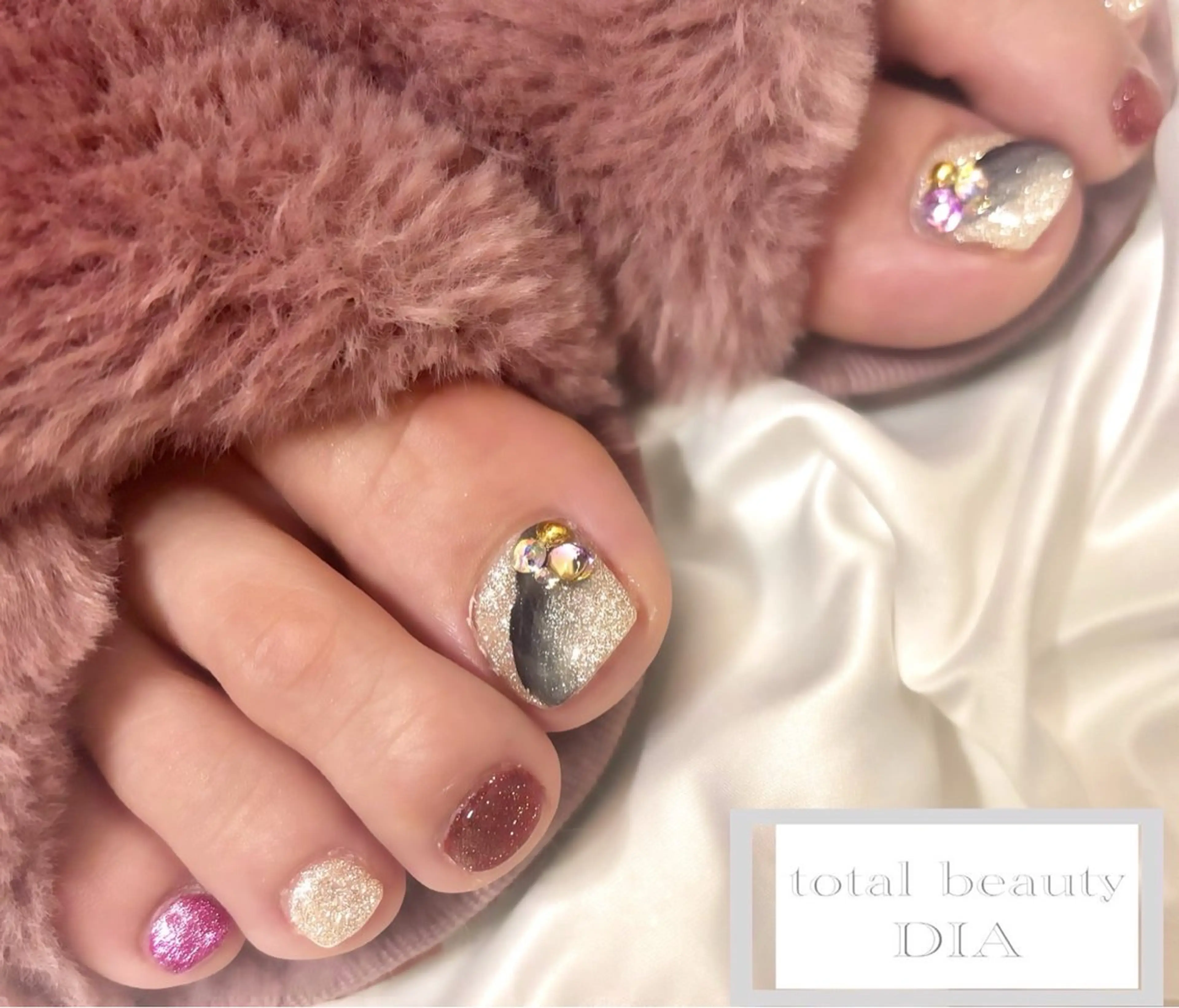 ネイル total beauty DIA所属・ネイリスト SHOKOのネイルデザイン