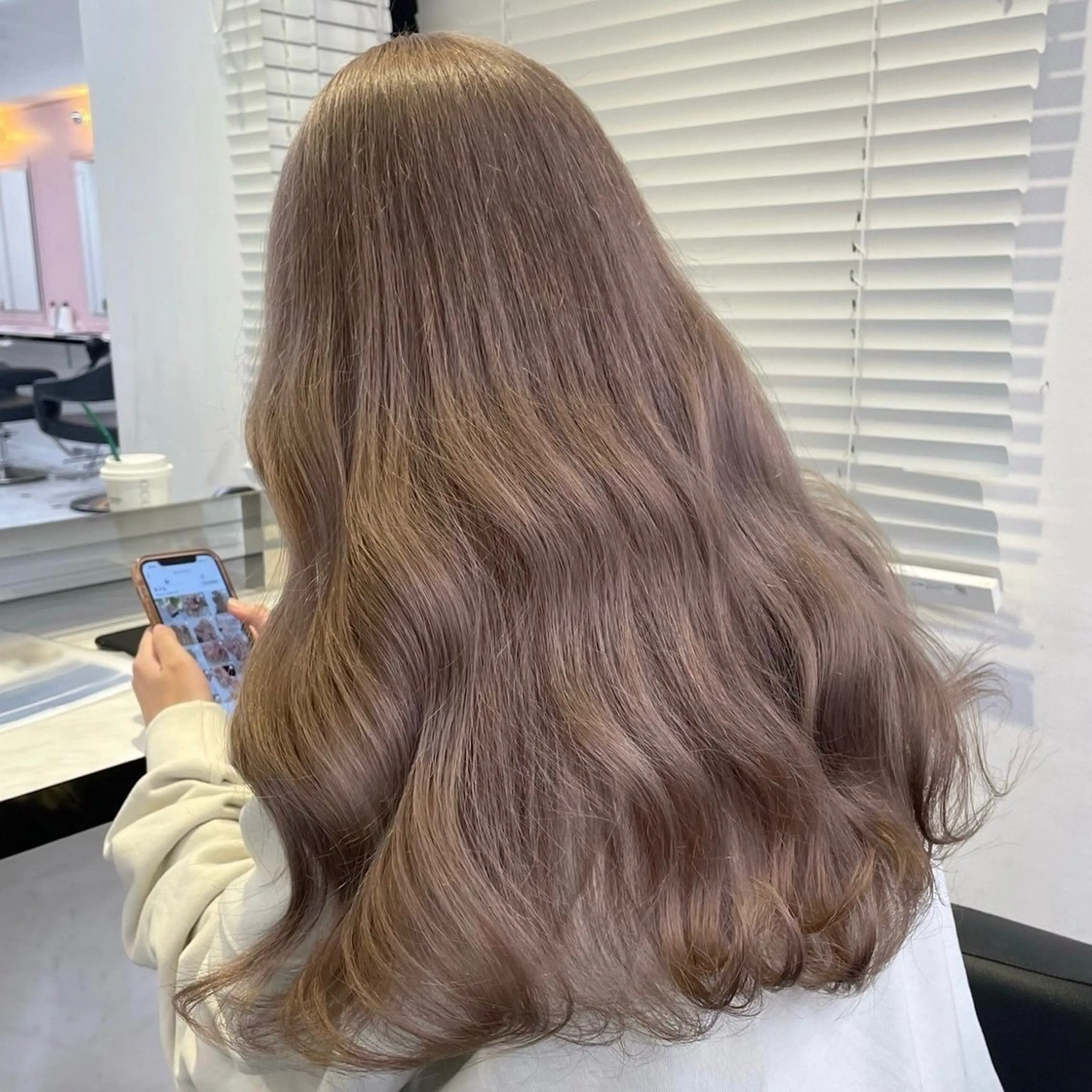 カラー 🤍海外girl🤍 ベージュ/ALISAのヘアスタイル