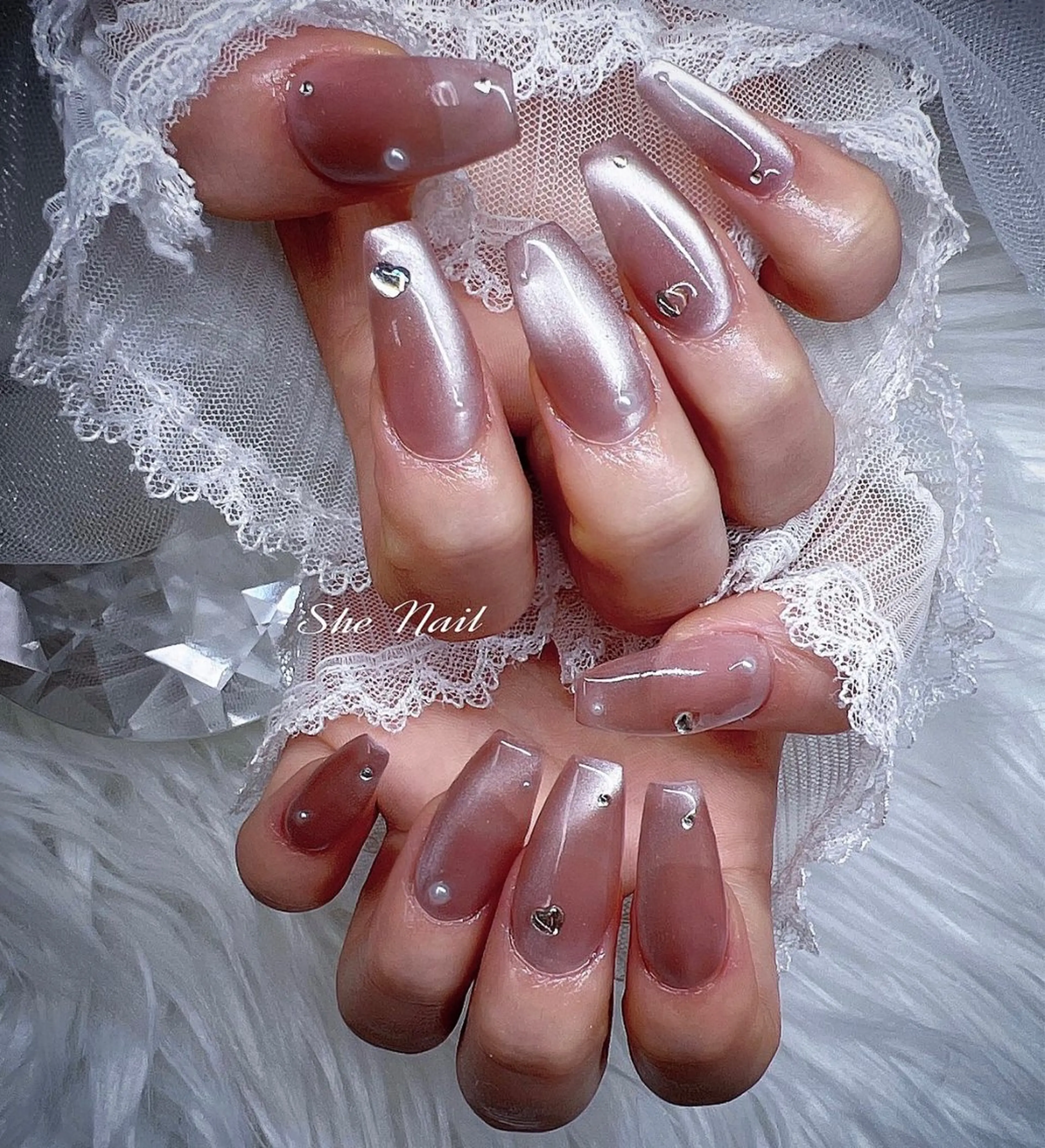 ネイル チークネイル 長さ出し フレンチネイル ガラスフレンチ マグネットネイル ハンドネイル She   Nail所属・ISA_ BELLAのネイルデザイン