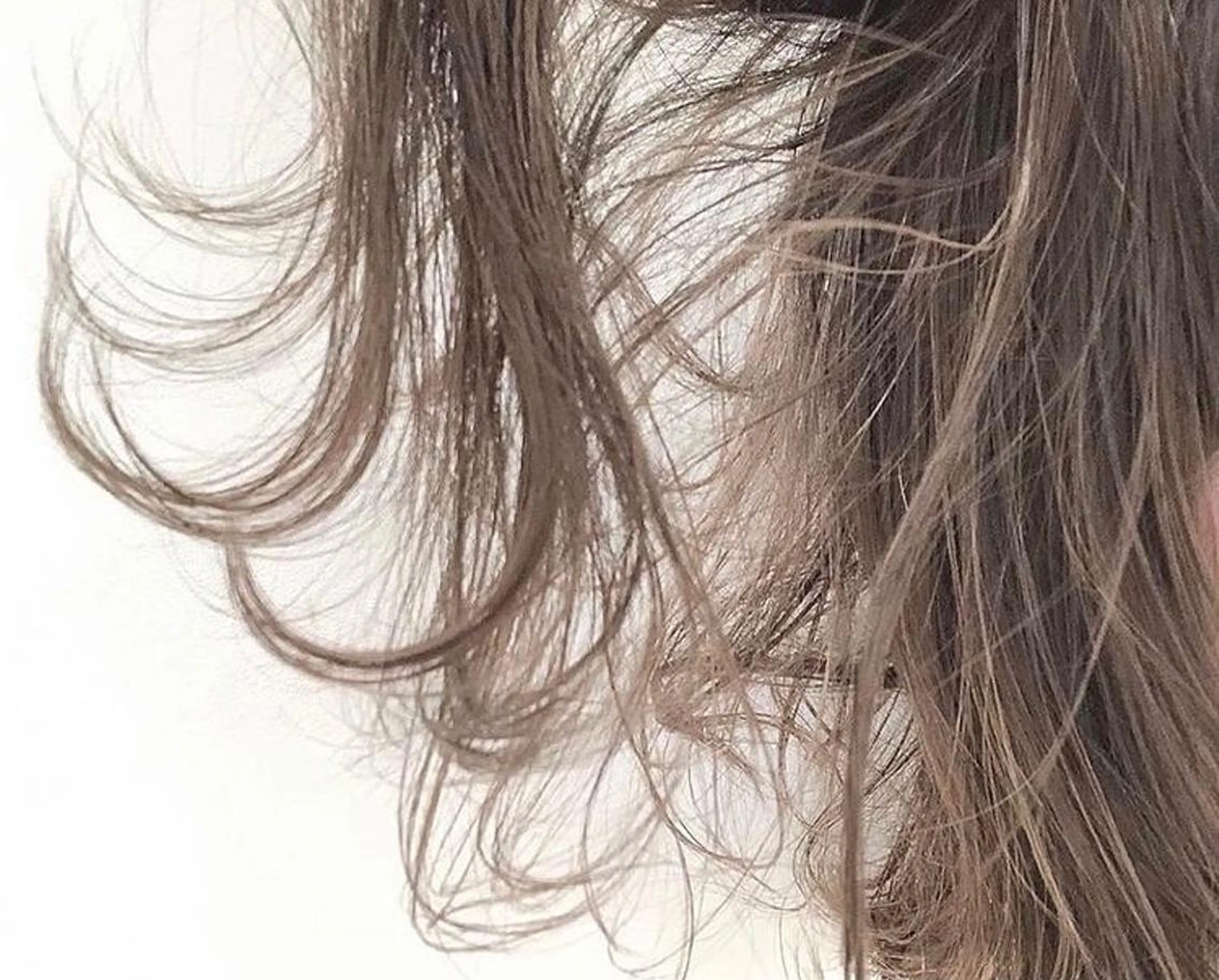 ミディアム カラー ヘアアレンジ ベージュカラー 透明感カラー グラデーションカラー ハイライトカラー ハイトーンカラー 韓国/髪質改善💘 櫻井かれんのヘアスタイル