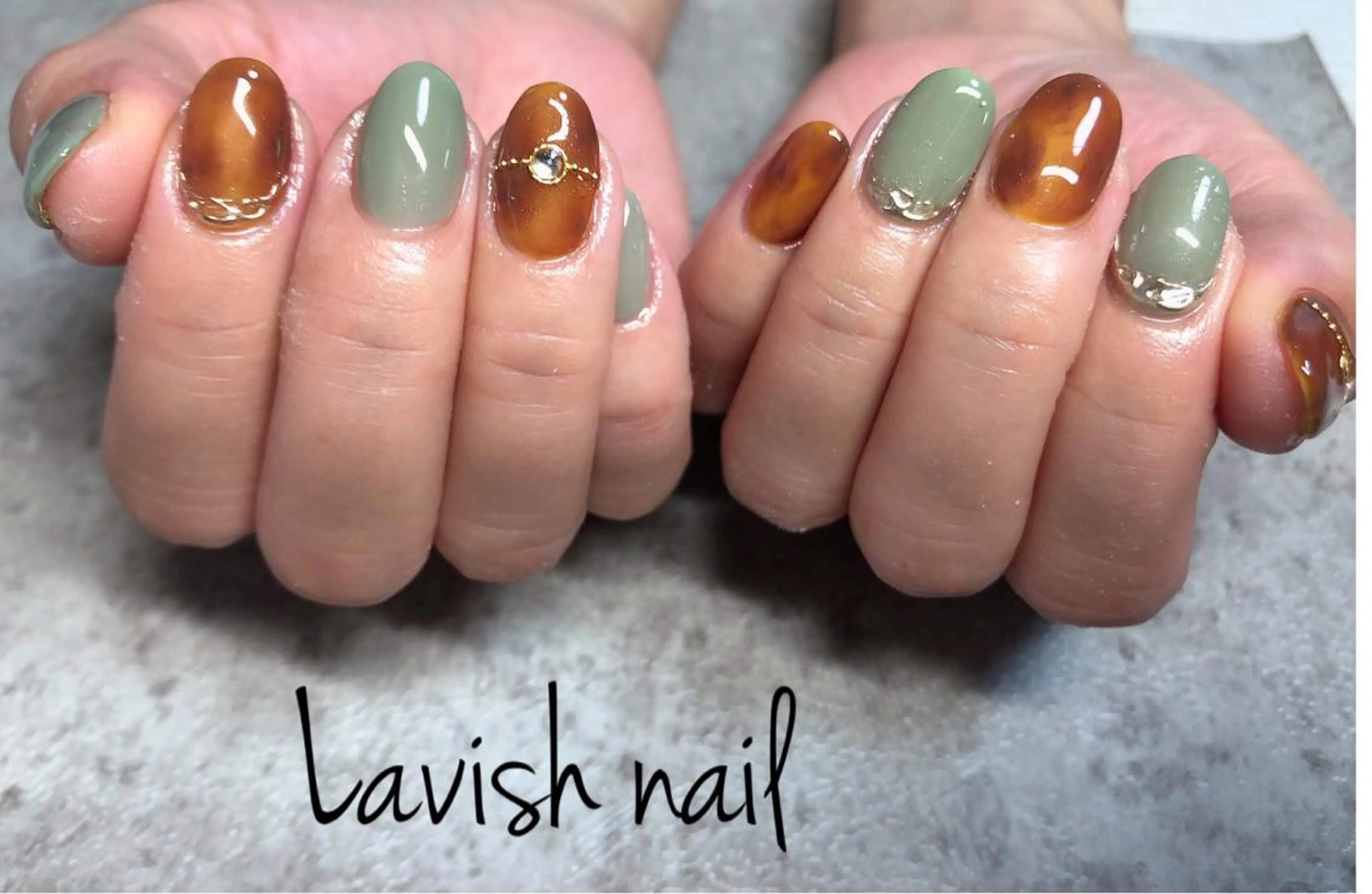 ネイル ハンドネイル Lavish nailのネイルデザイン