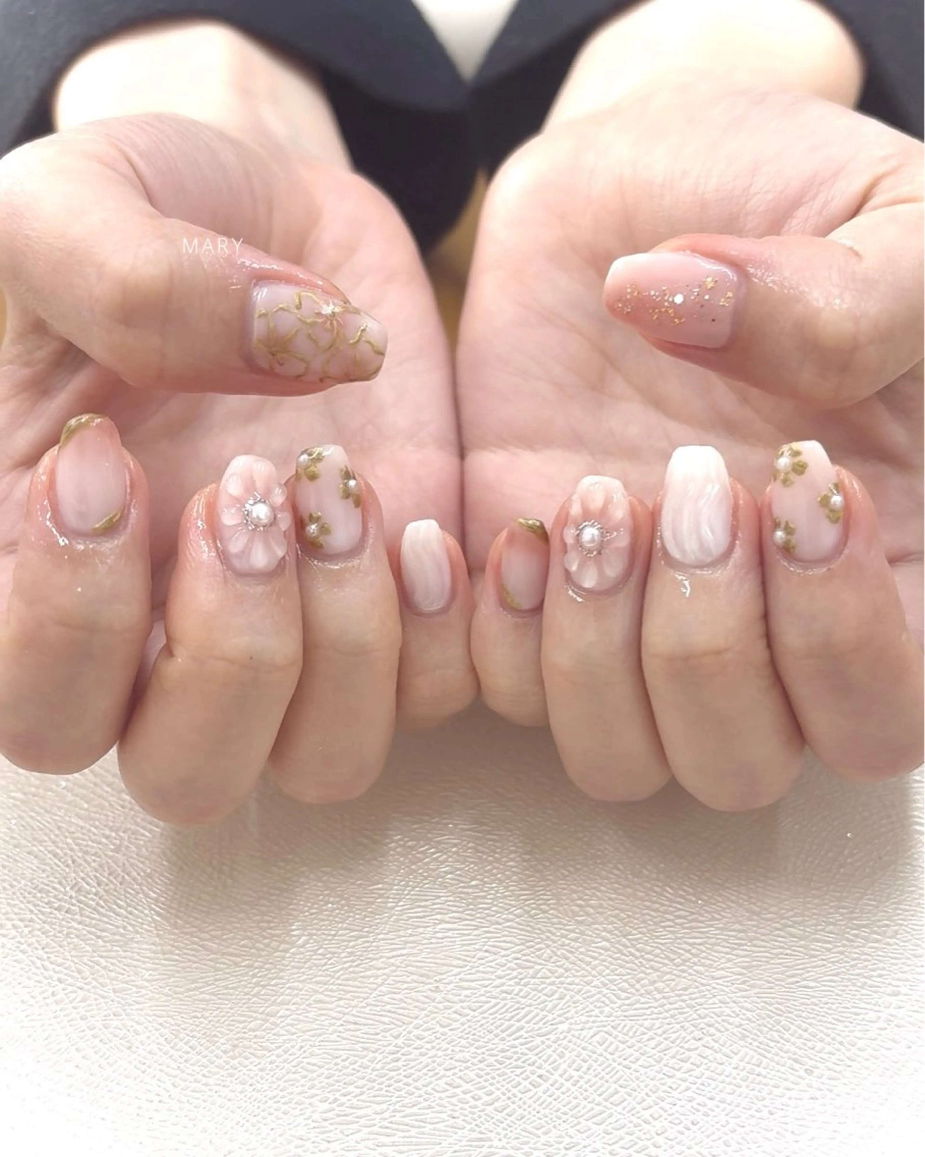 ネイル 成人式 フラワーネイル 持ち込み ニュアンスネイル ピンク ハンドネイル Mary nail所属・Mary nail .narumiのネイルデザイン