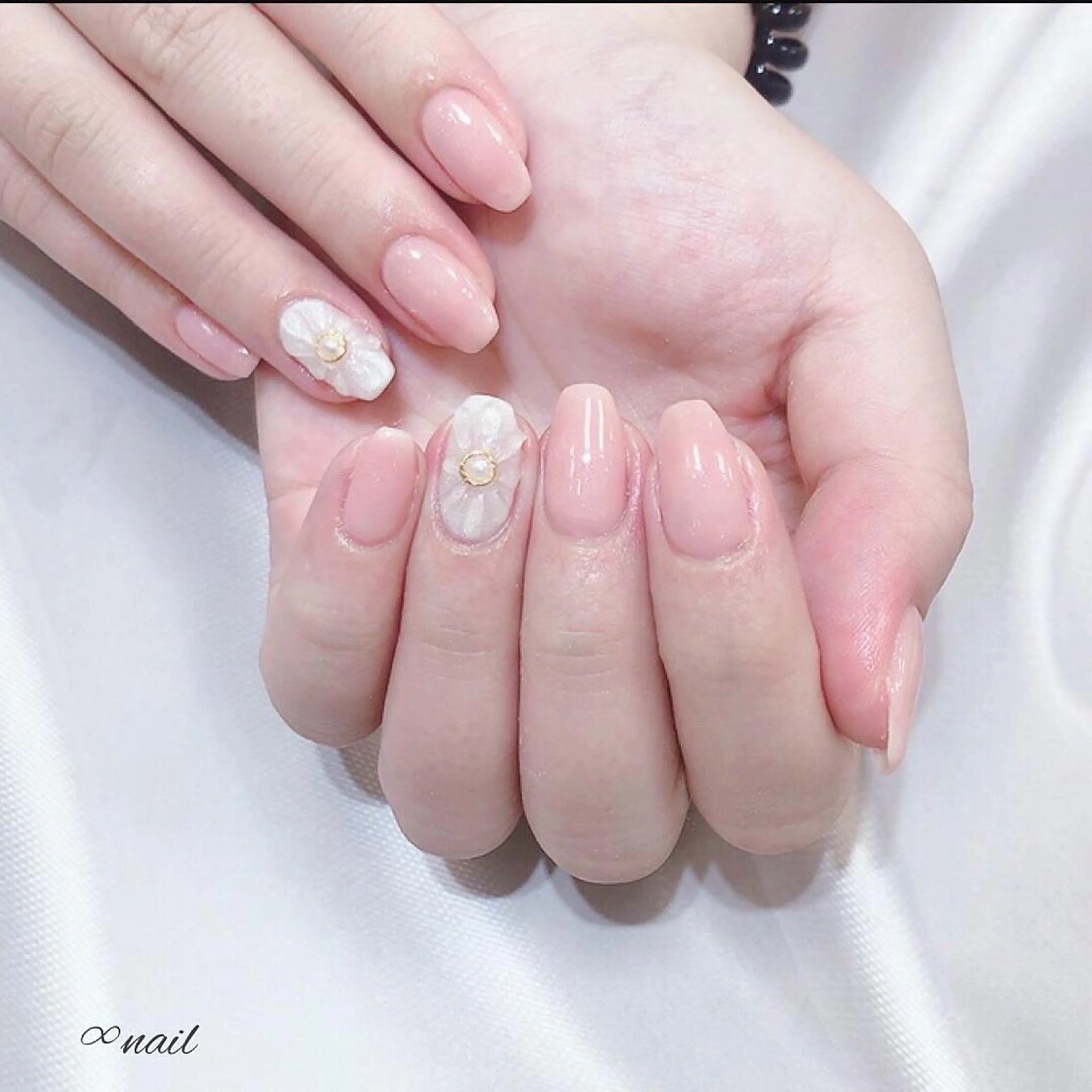 ショート ネイル フラワーネイル ぷっくりネイル ♾nail 恵美のマツエク・マツパデザイン