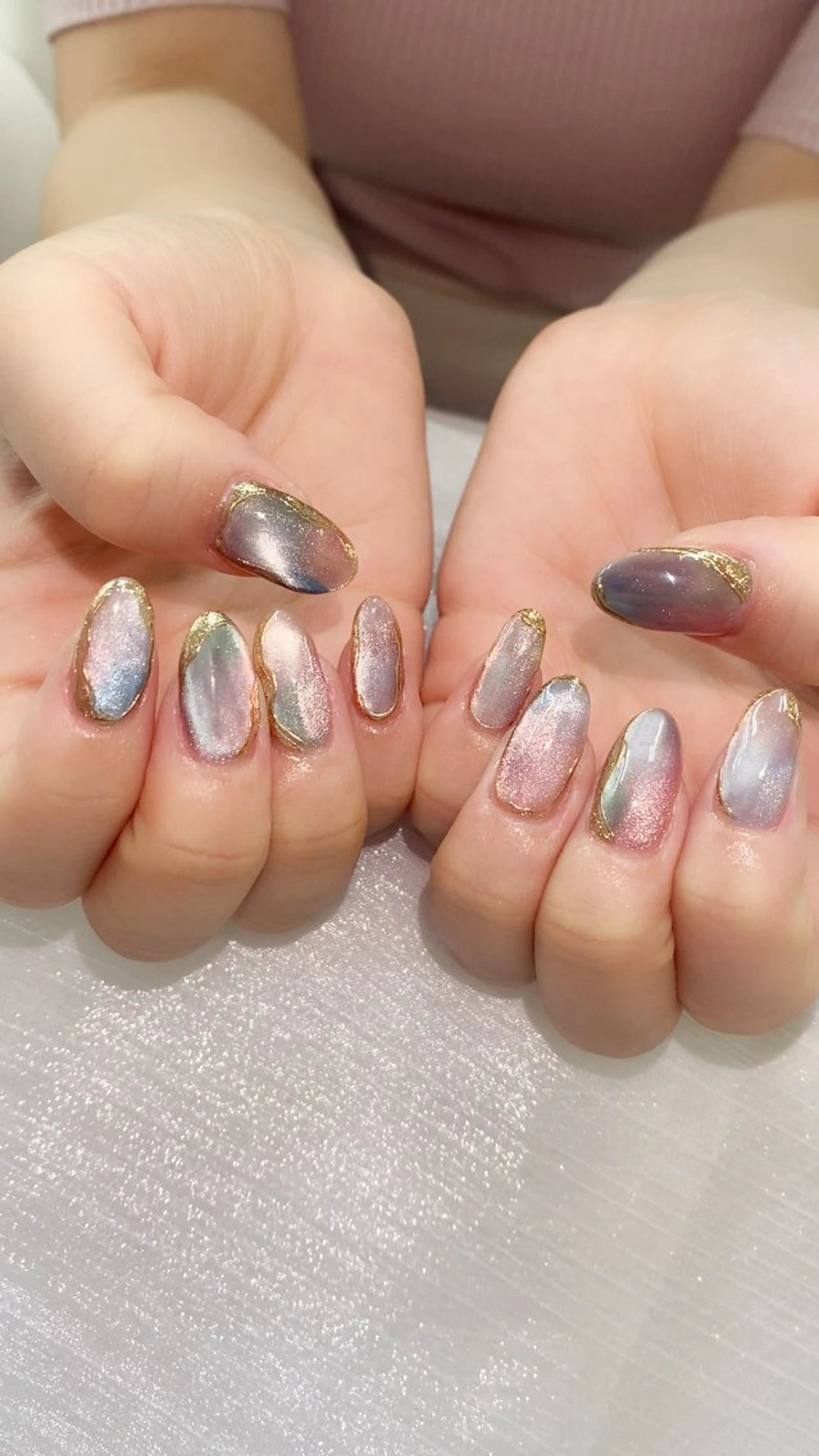 ネイル フラッシュネイル フレンチネイル グラデーション キラキラネイル 韓国ネイル ハンドネイル ReiNails所属・Nguyen thi Linhのネイルデザイン