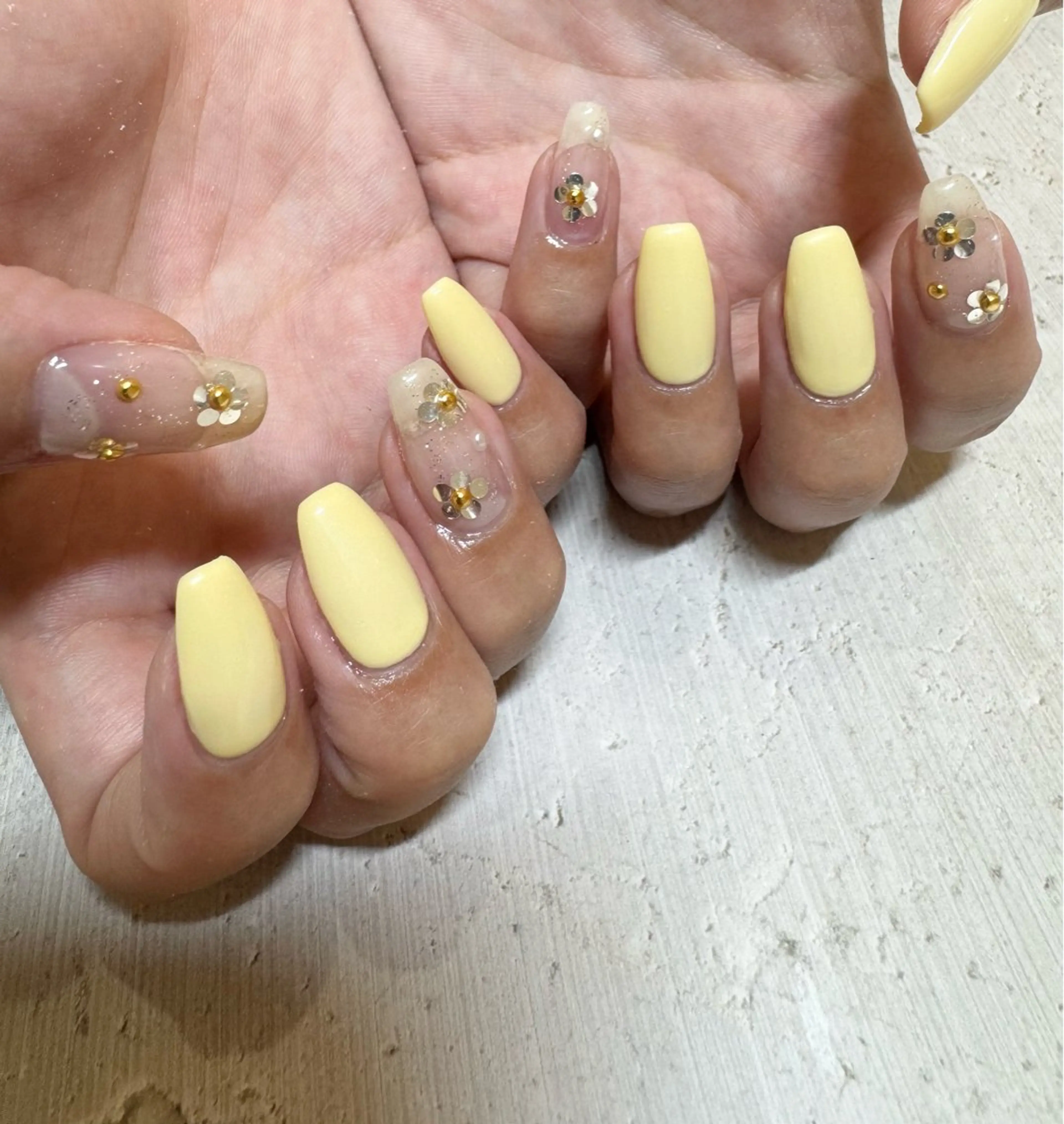 ネイル ハンドネイル nailist kanae🦖のネイルデザイン