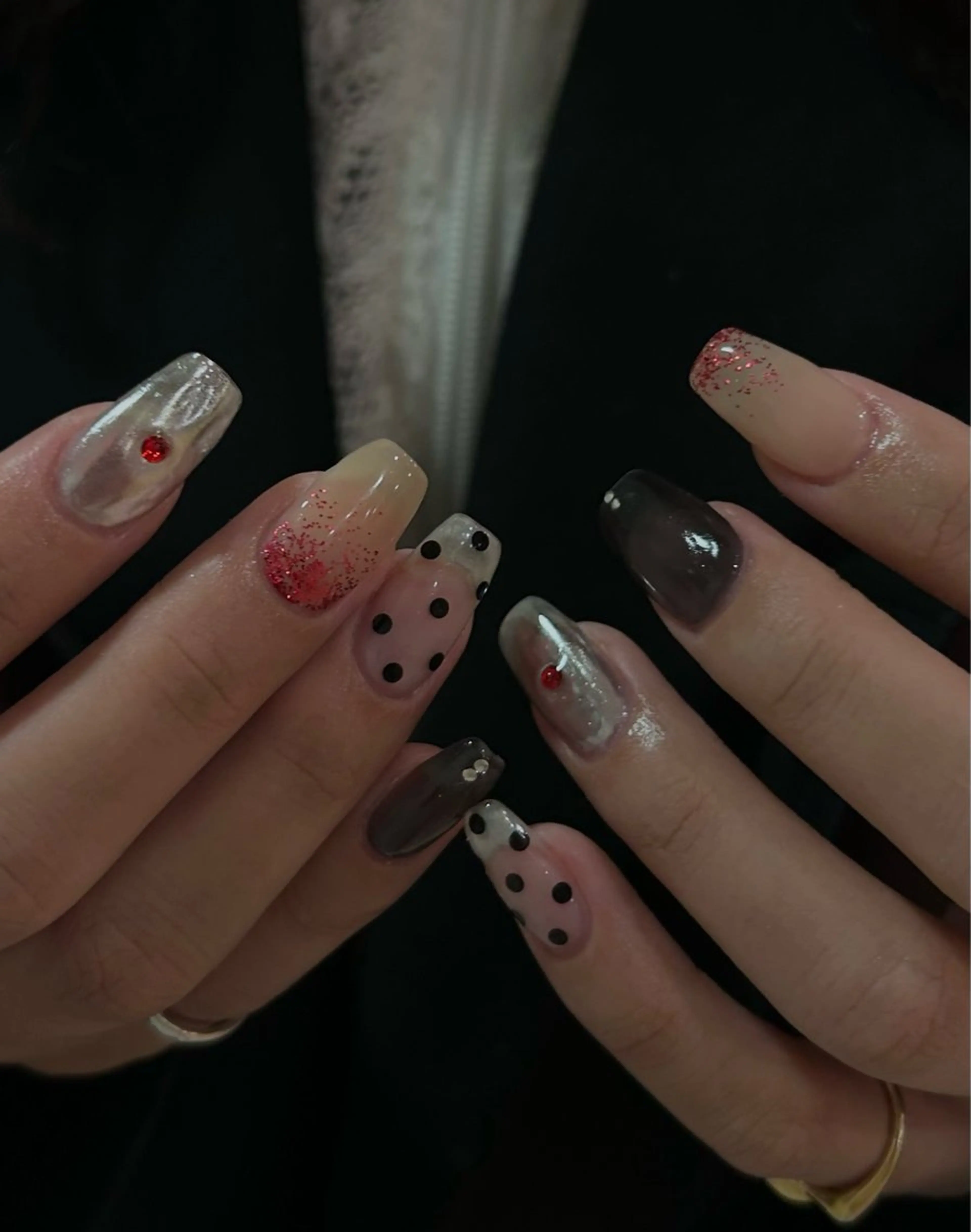 ネイル DEEokazaki momonaのネイルデザイン