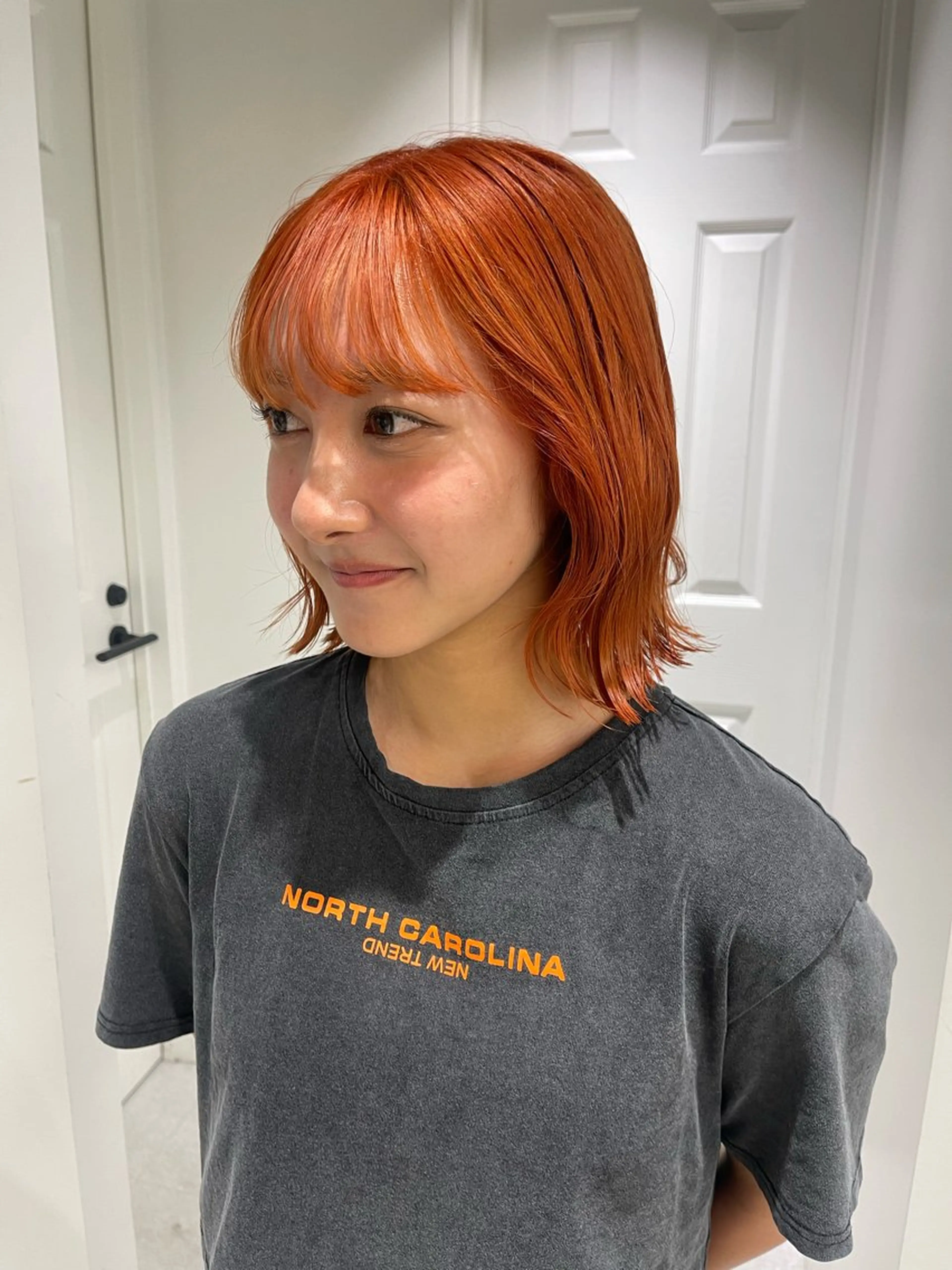 ミディアム 顔まわりレイヤー 顔周りカット 髪質改善 レイヤーカット トリートメント ARISA︎ ハイトーン/メンズCのヘアスタイル