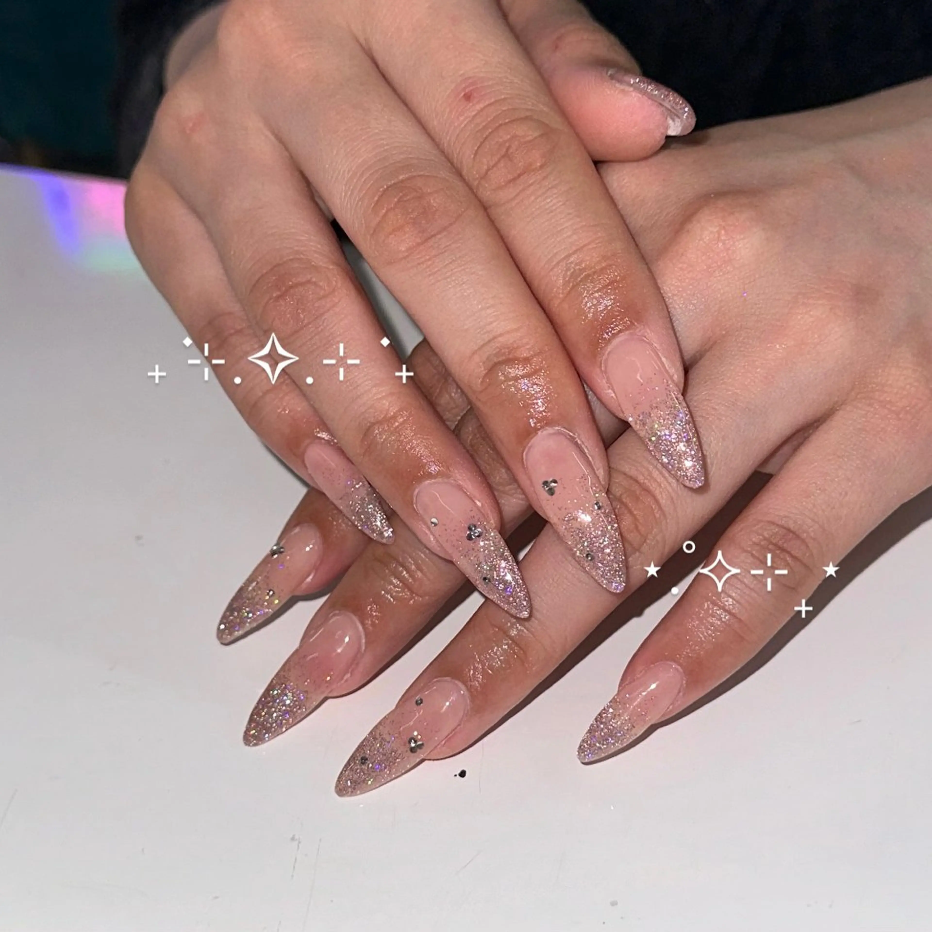 ネイル フラッシュネイル ラメ(グリッター) ラメグラデーション ハンドネイル WOLTOKYO渋谷 yunaのネイルデザイン