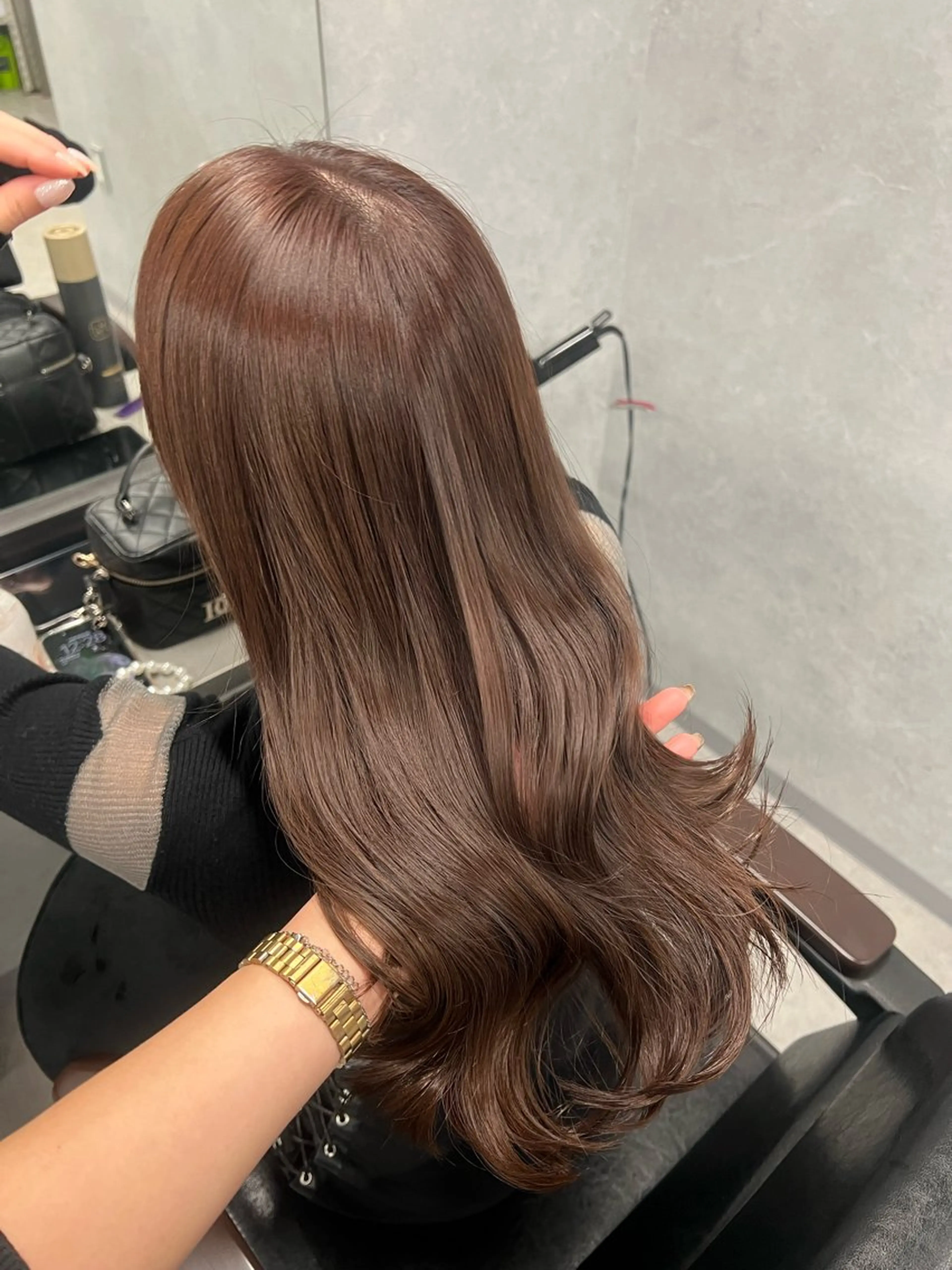 ロング ヘアカラー 石津 優菜のヘアスタイル