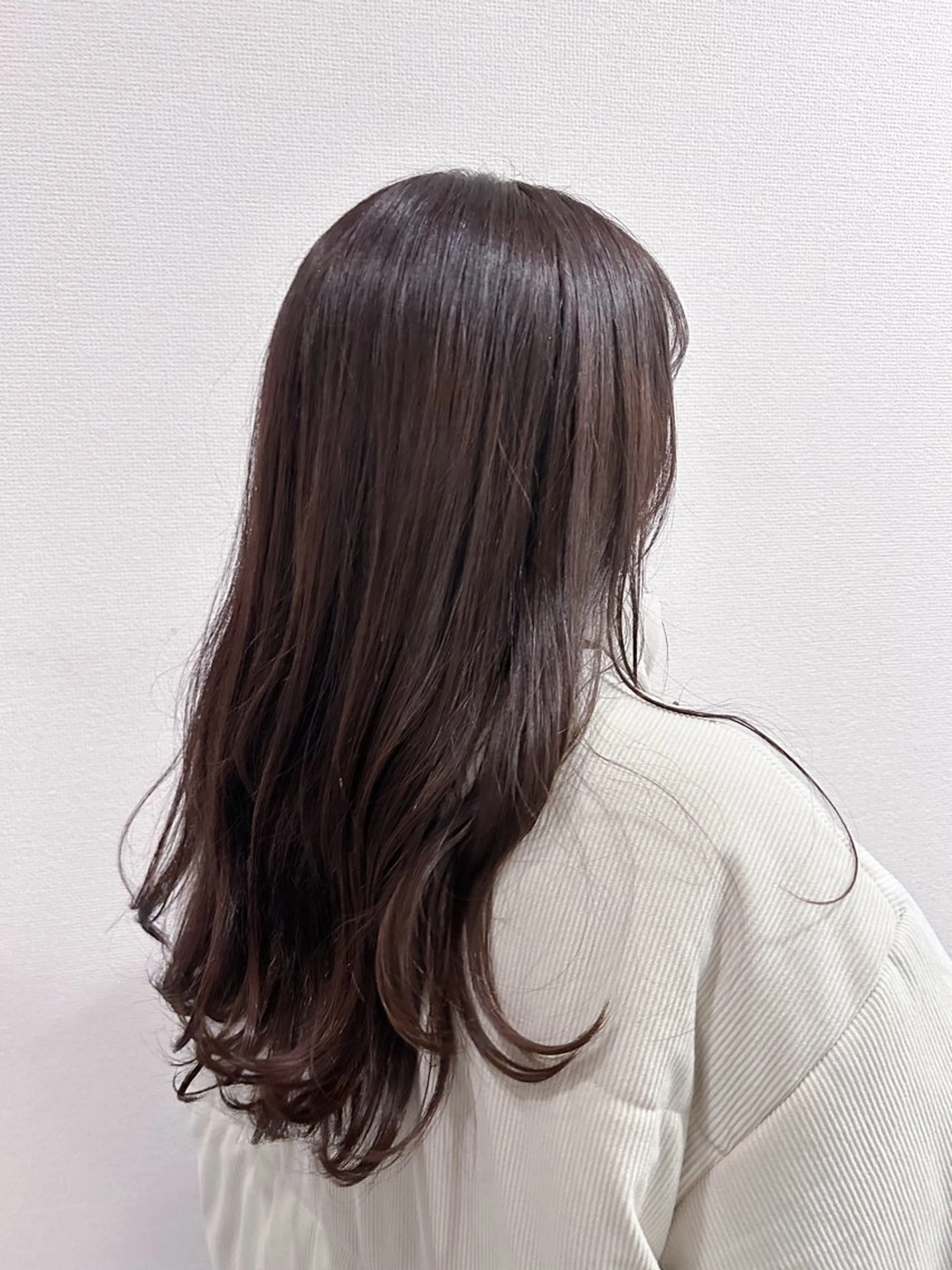 伸ばし中のメンテナンスカット＋カラー💫の写真