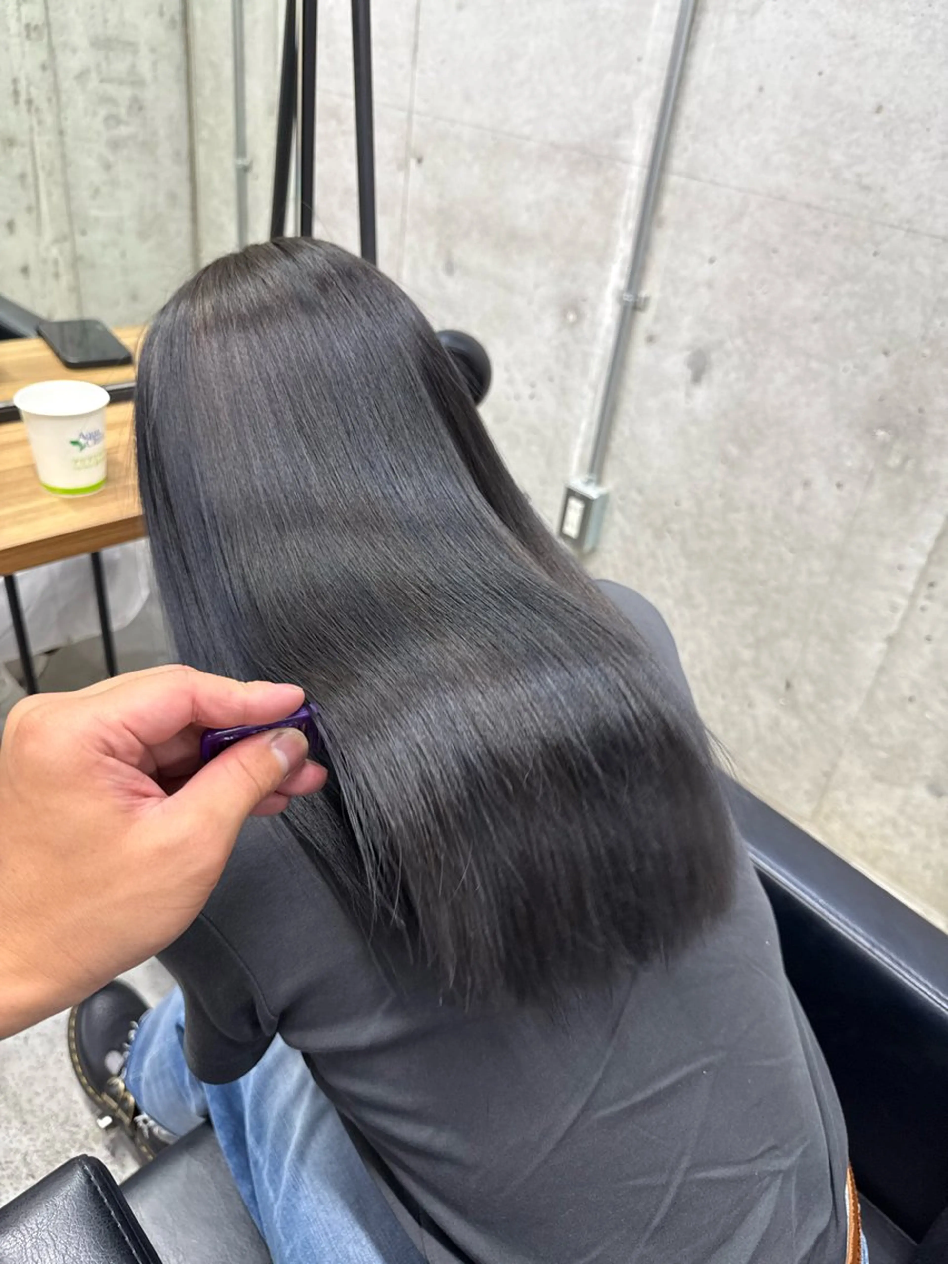 ロング 縮毛矯正 lafit 侑莉人のヘアスタイル