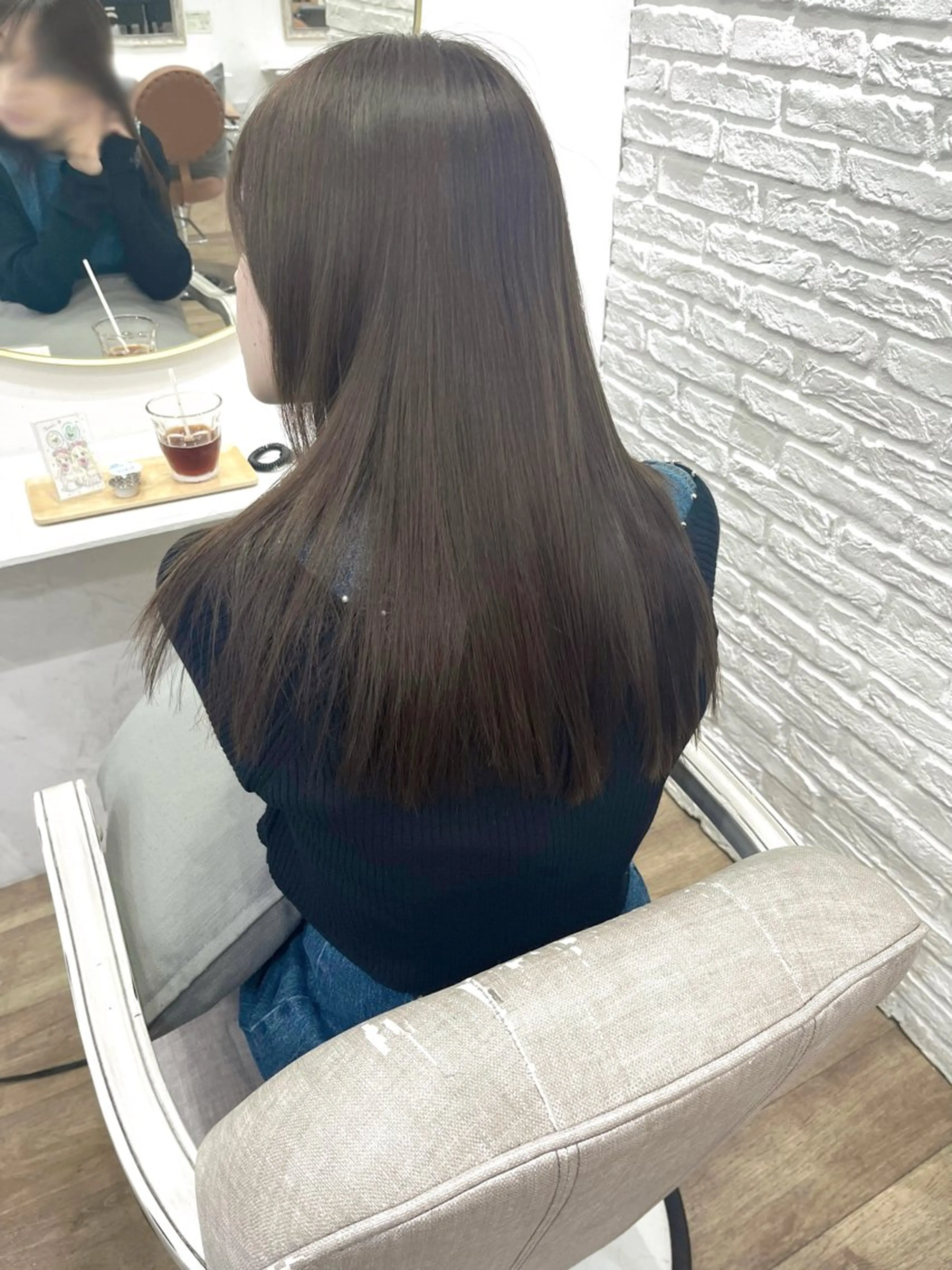 髪質改善ストレート＆カット［まとまりのあるうるツヤ髪に⋆｡˚✩］の写真