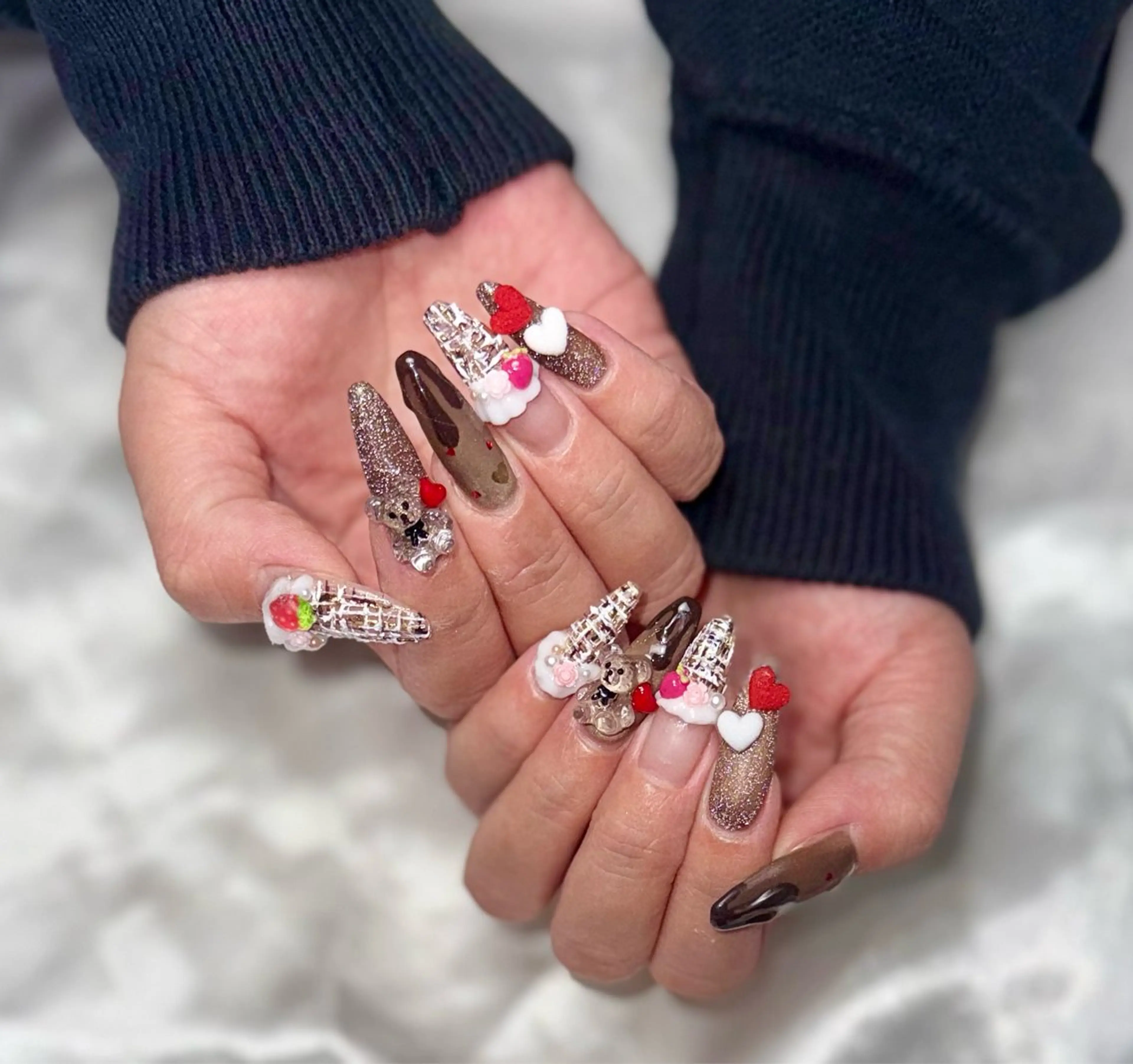 ネイル バレンタイン ハンドネイル CREA nailsalonのネイルデザイン