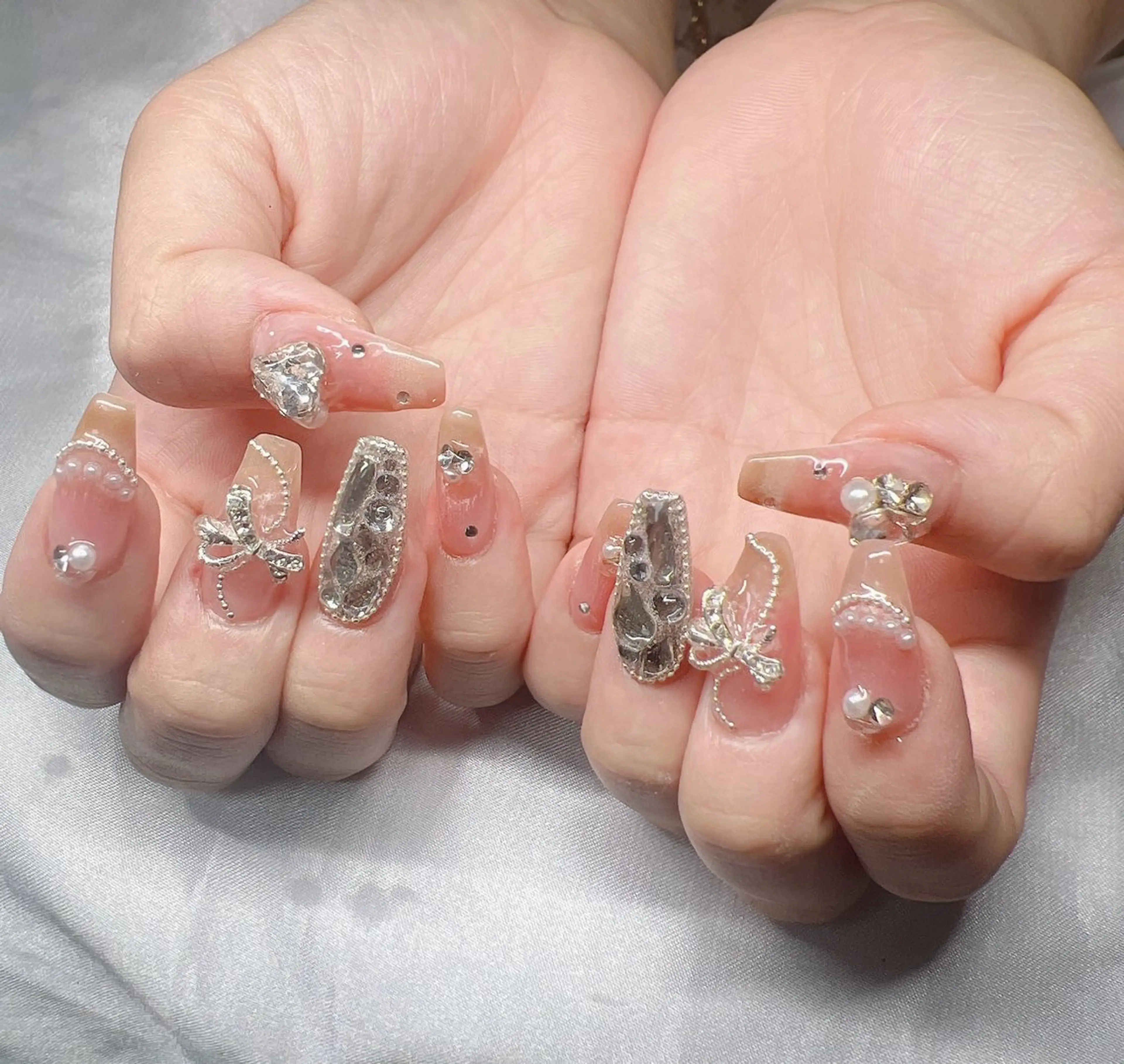 ネイル ハンドネイル Lee Nailsのネイルデザイン