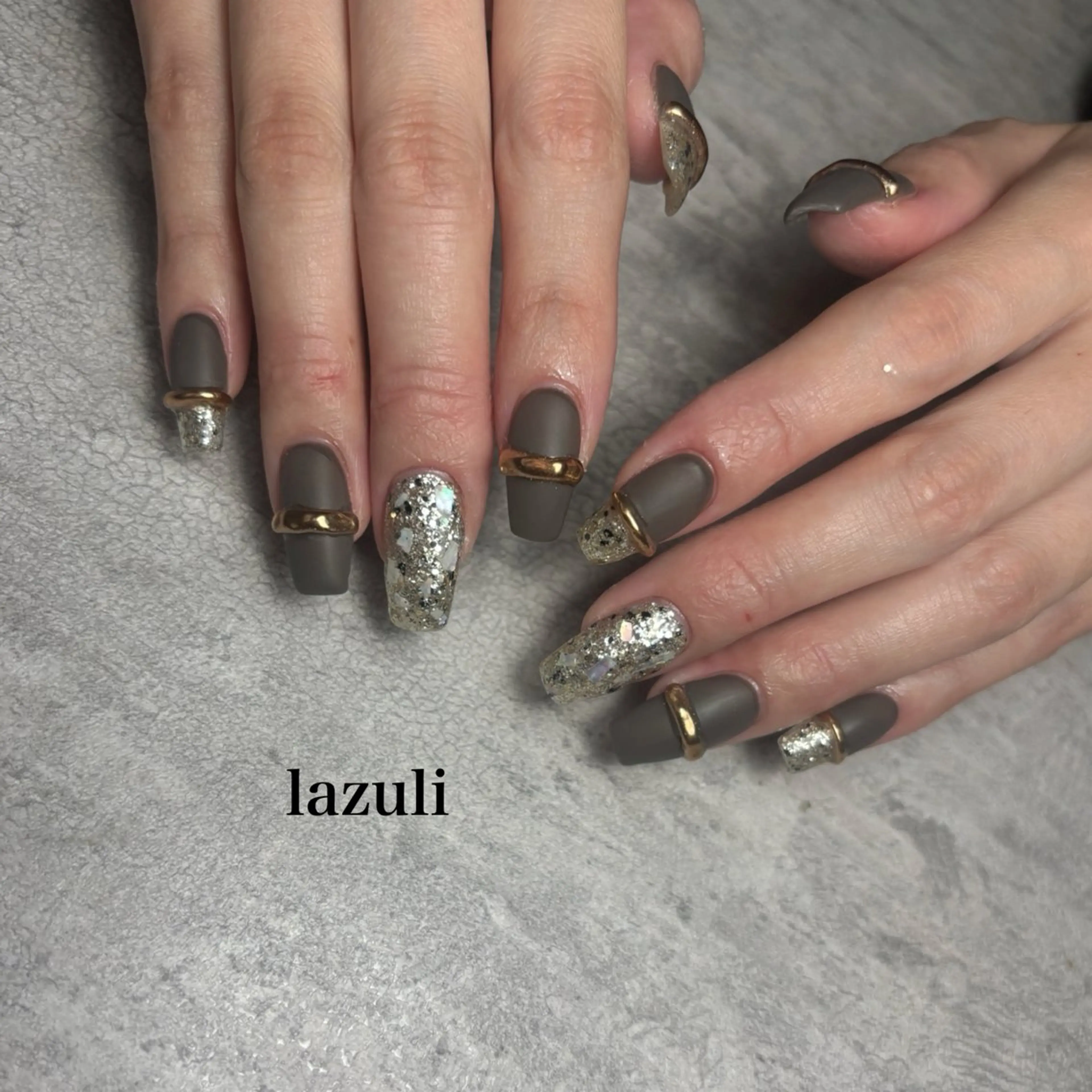 セミロング ハンドネイル Lazuli 💎のネイルデザイン