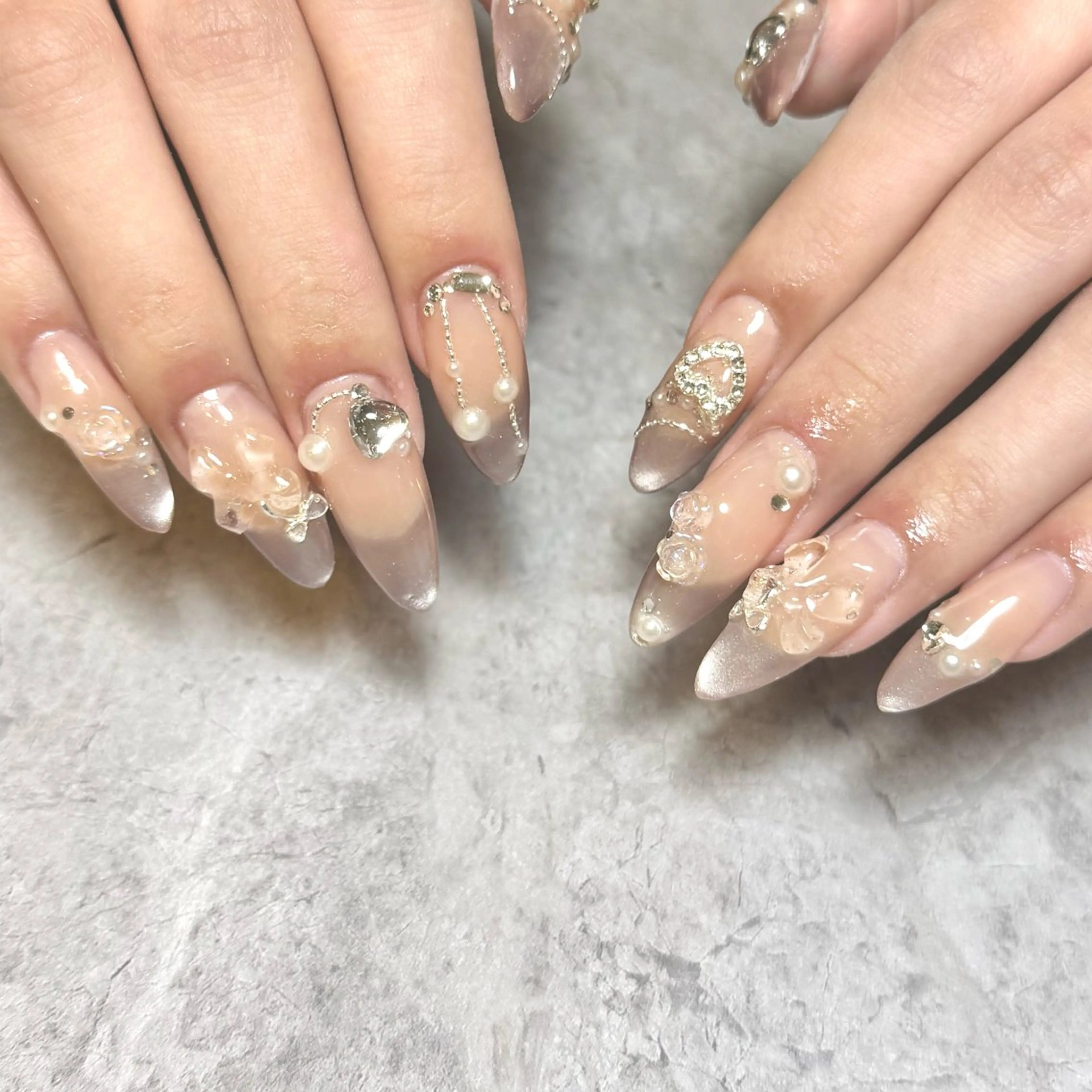 ネイル フレンチネイル ガーリー キラキラネイル マグネットネイル ワンホンネイル ハンドネイル Nail Salon Lillion【リリオン】所属・lillion karenのネイルデザイン