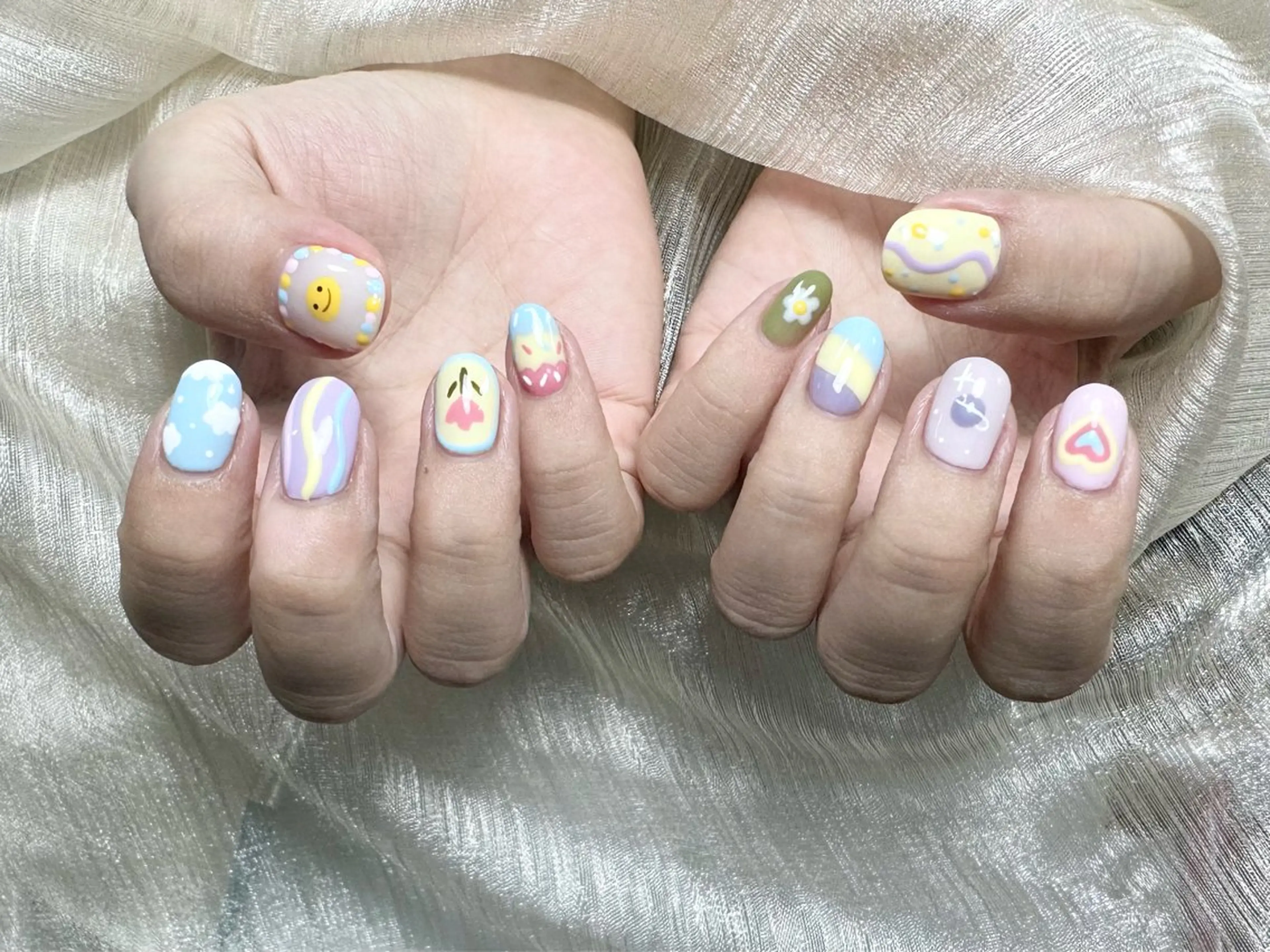 ネイル ハンドネイル ハンドケア るか 池袋のネイルデザイン