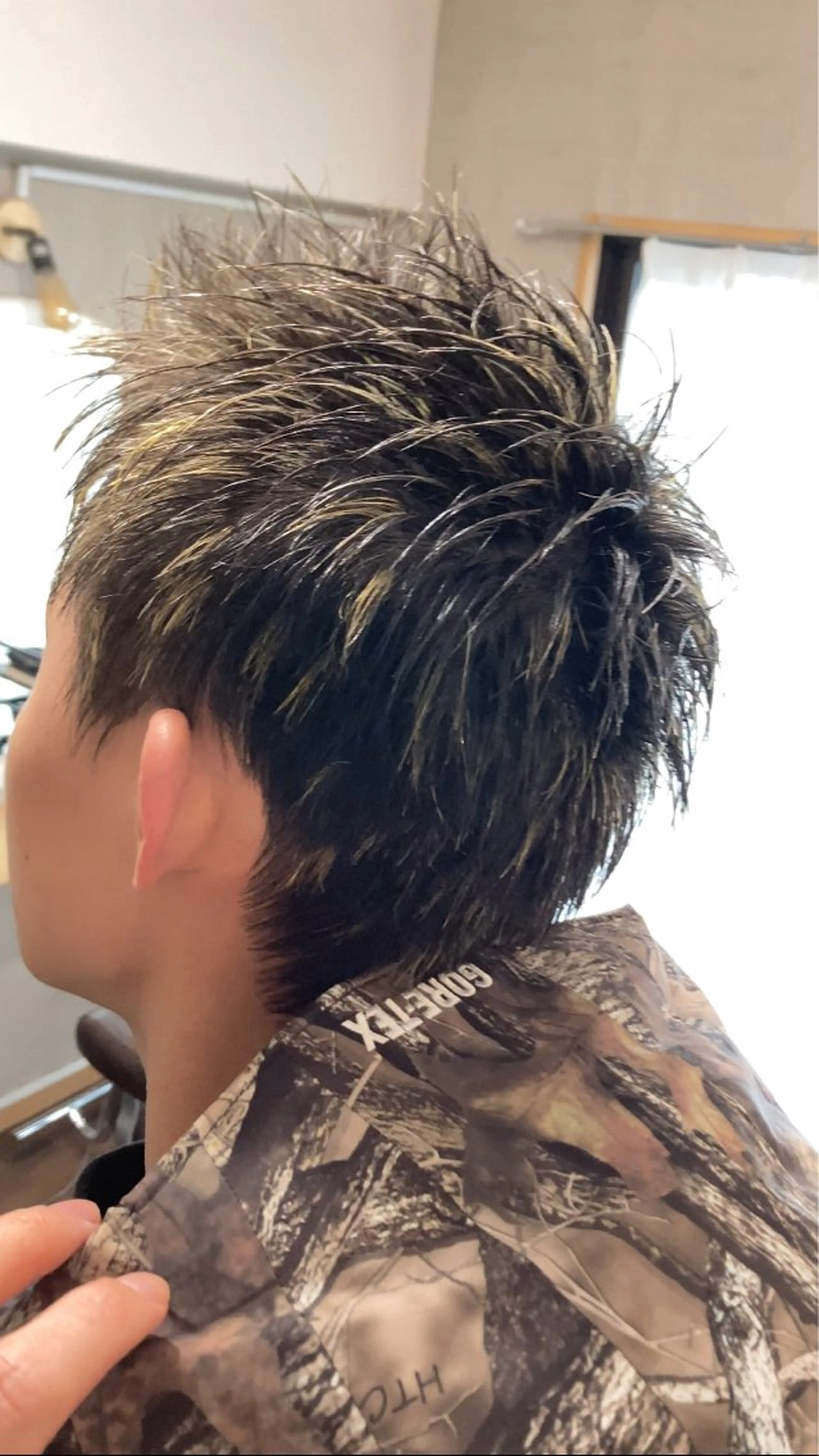 ショート メンズ メンズメッシュ スパイキーショート ショートヘア カット ヘアカラー AUTHENTIC private mens hair salon所属・完全個室マンツーマン メンズサロン草野貴樹のヘアスタイル