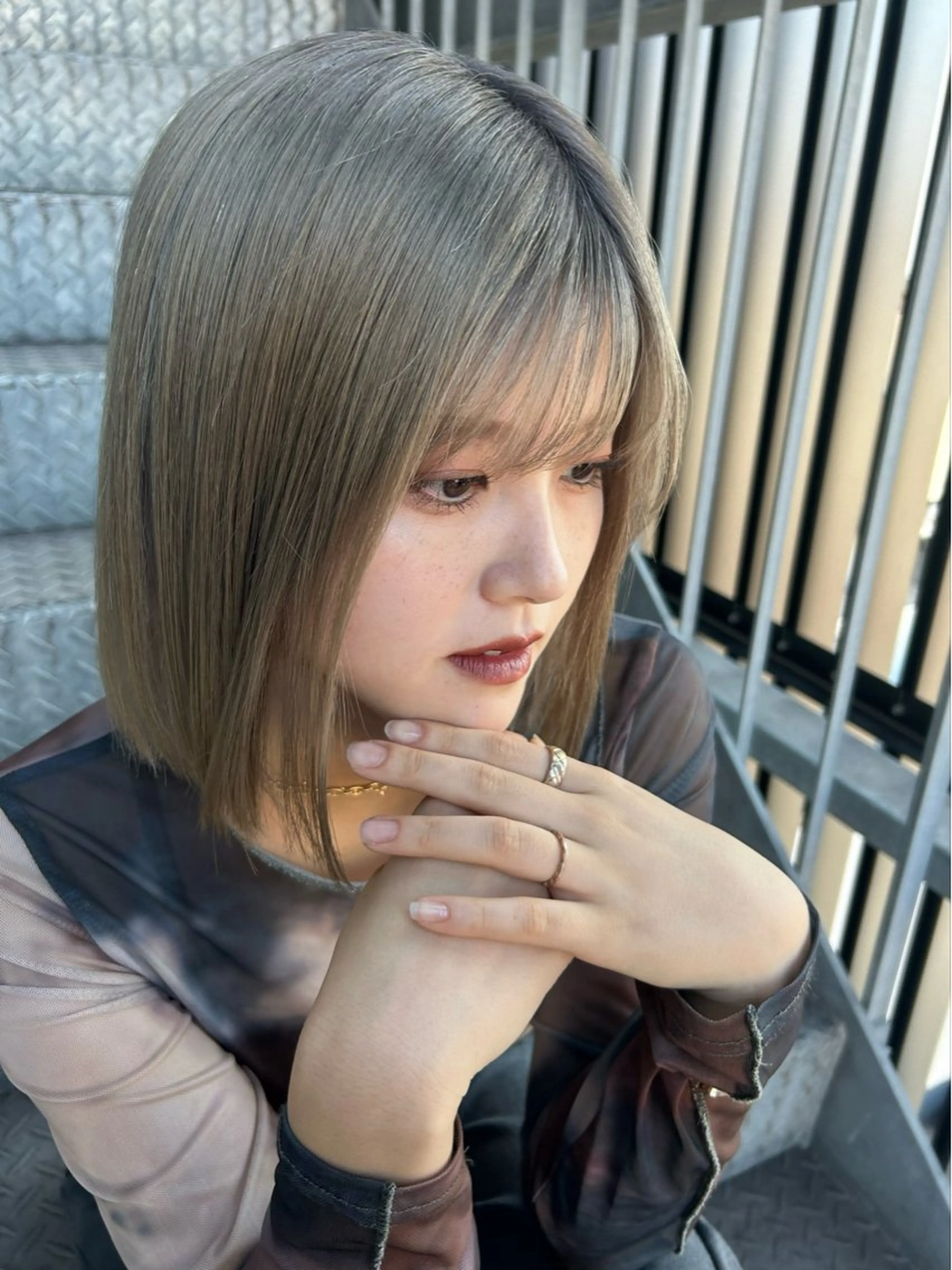 ミディアム カラー ブリーチ ハイトーンカラー トリートメント VISUALIST所属・小倉/レイヤー/ 顔周りカット/naoのヘアスタイル