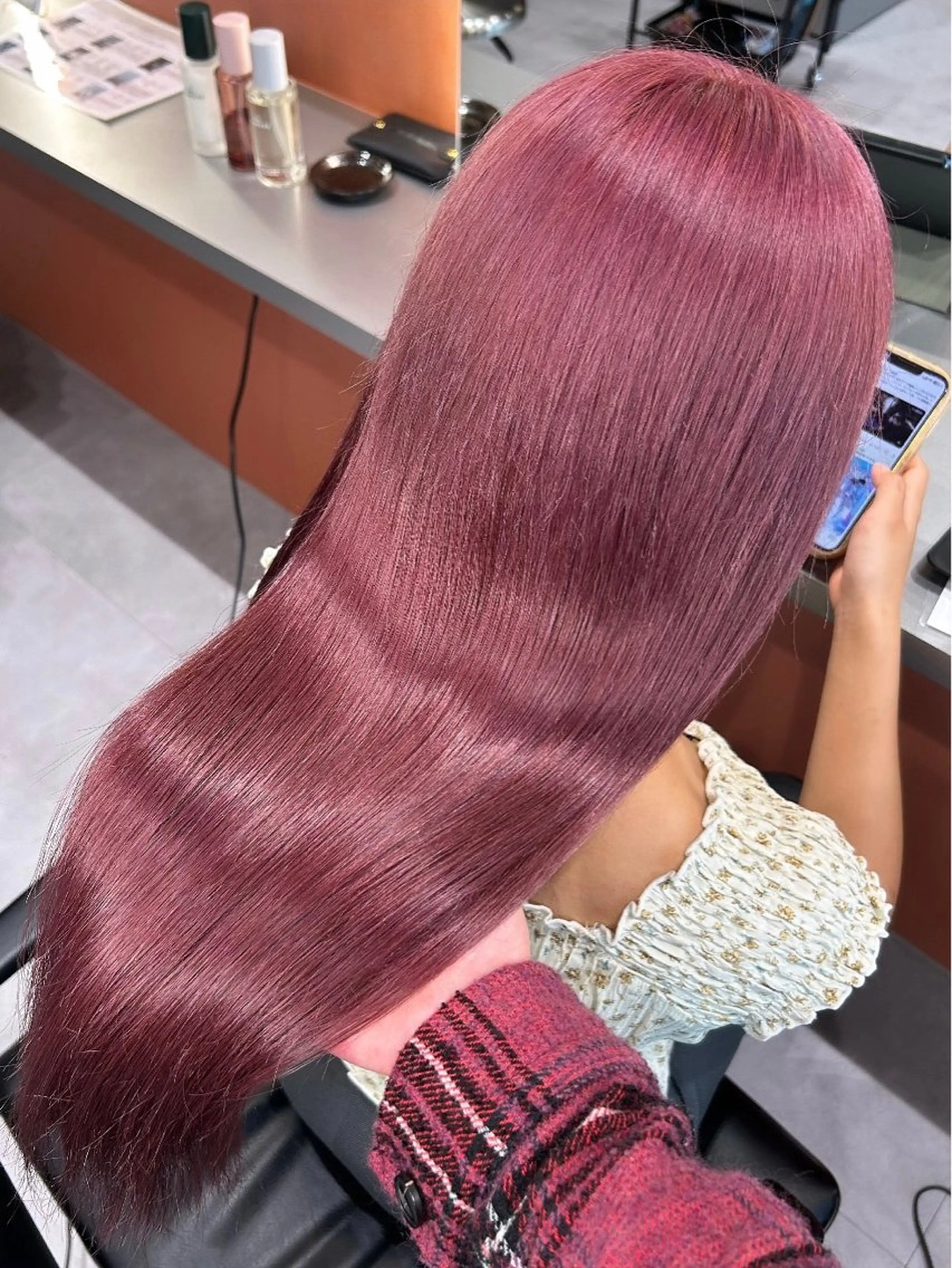 ロング カラー 透明感カラー ピンクカラー ヘアカラー トリートメント 💗爆美女製造機💗 ハイトーン-髪質改善のヘアスタイル